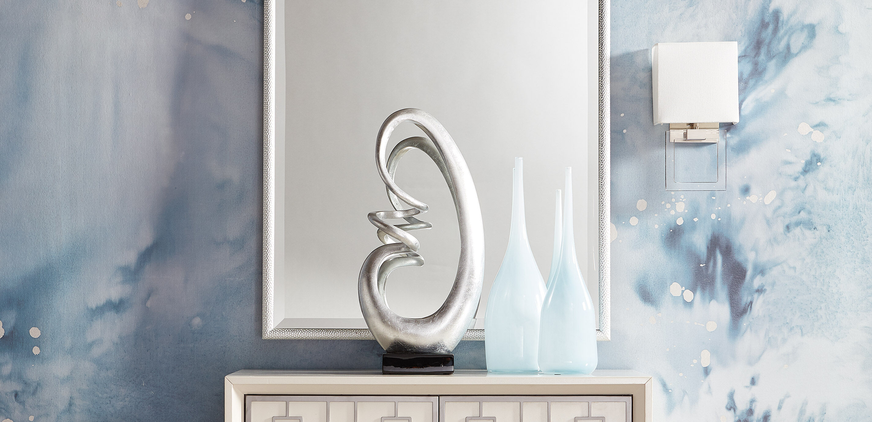 Lidya Acrylic Wall Sconce_3