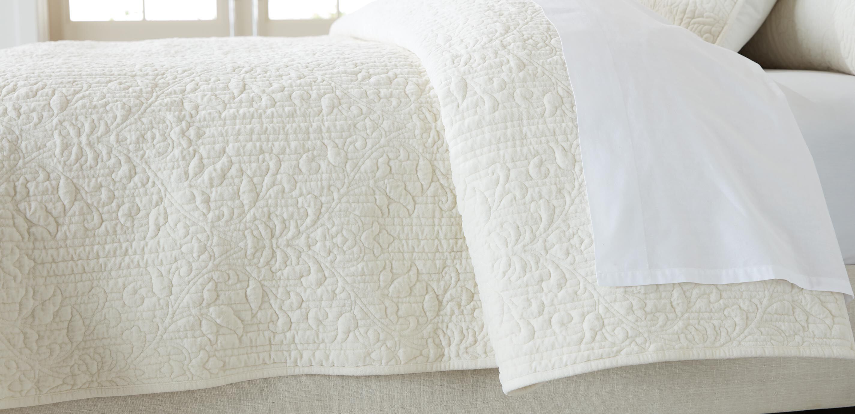 Garment-Dyed Velvet Quilt and Shams Set, Ivory_3