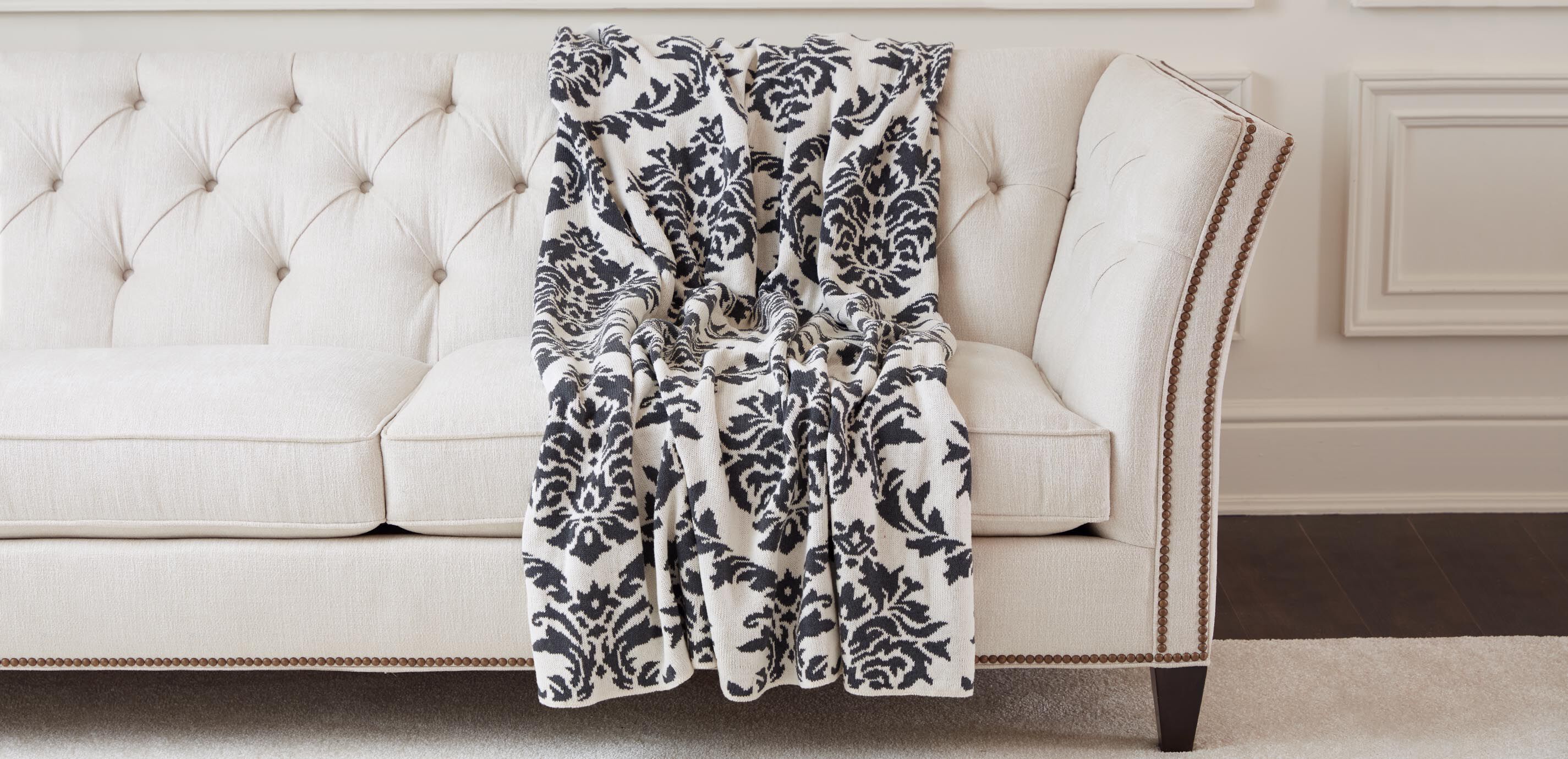 Recycled Cotton Damask Throw