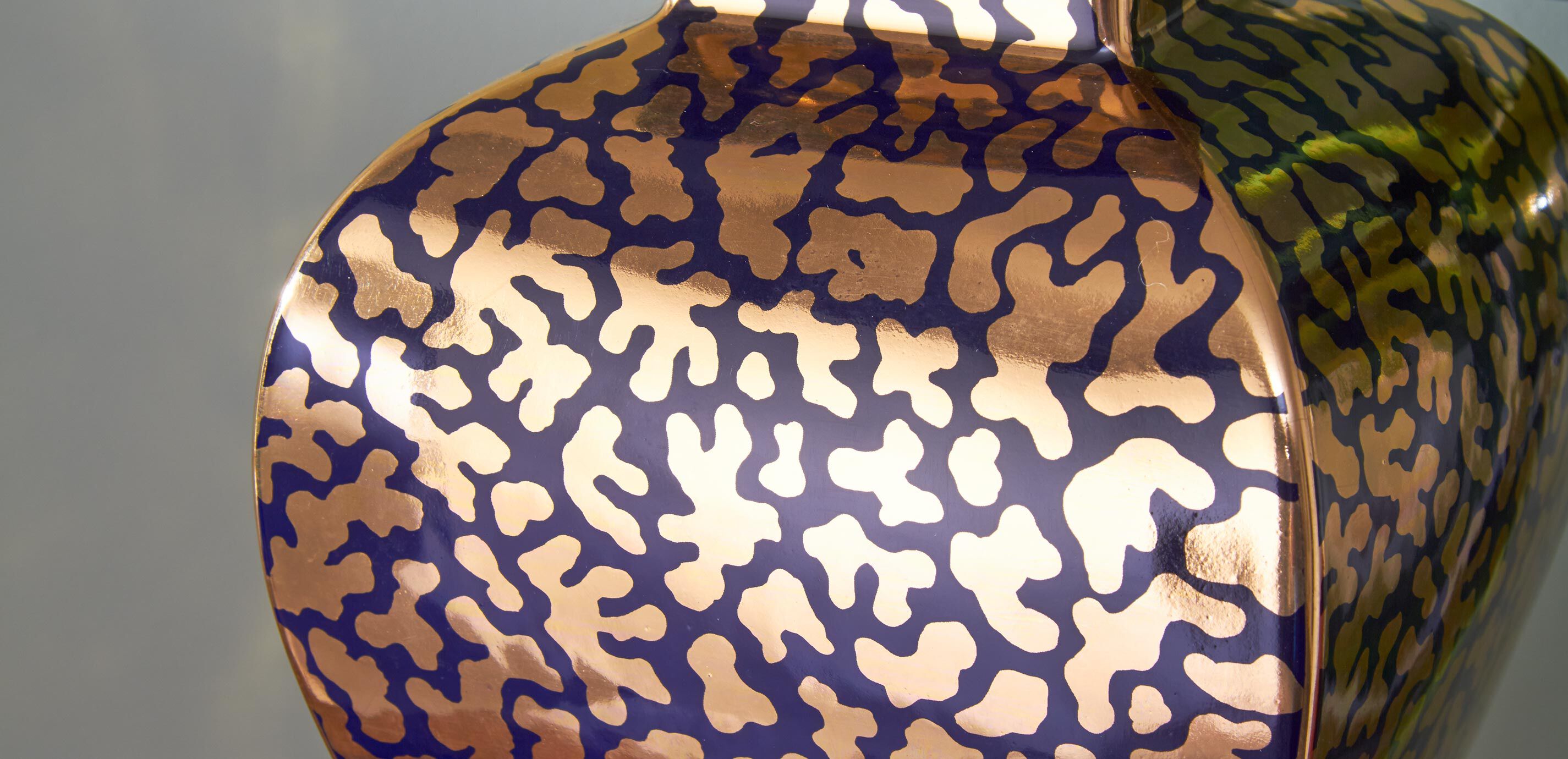 Blue and Gold Porcelain Jar_3