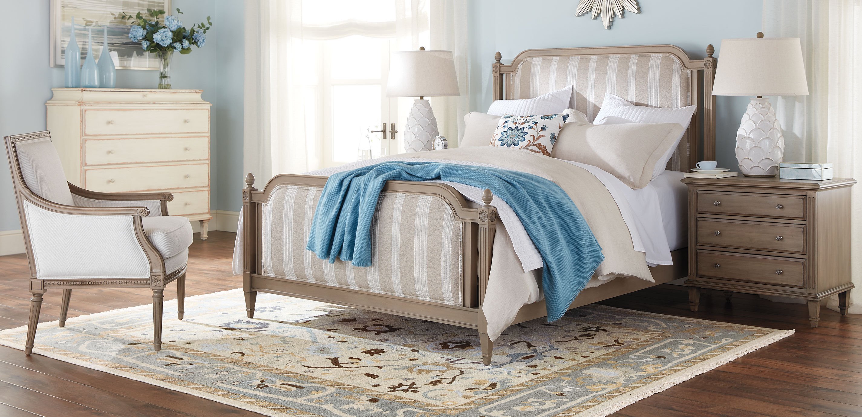 Leora Antiqued White Tall Chest_10