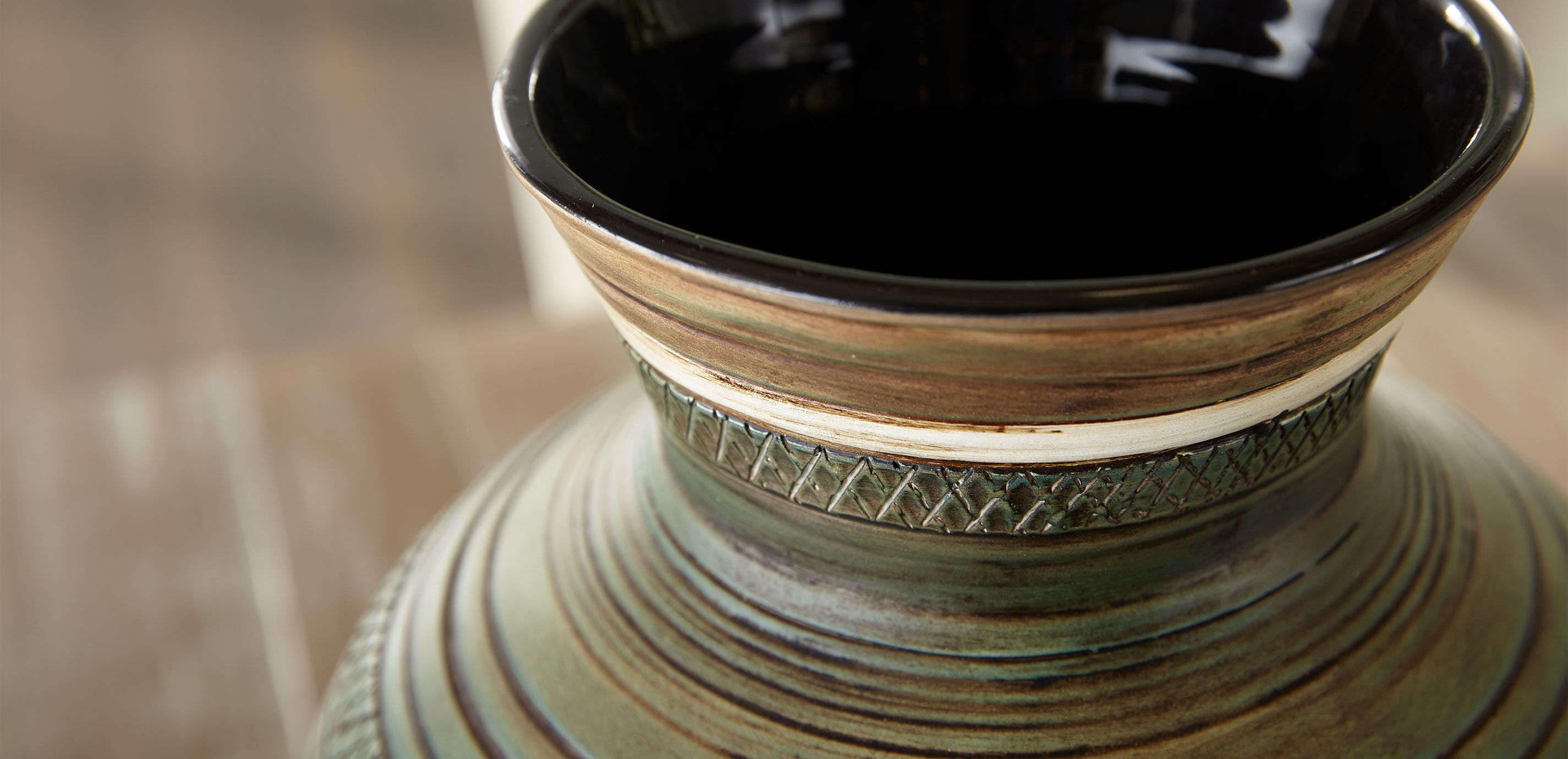 Terra Verde Painted Pottery Vase_4