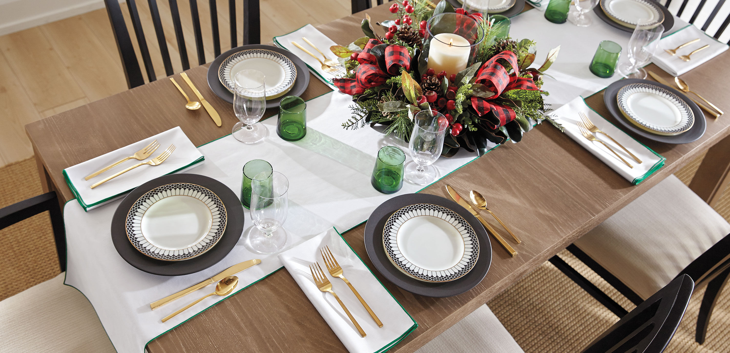 Arlo Custom Embroidered Cloth Napkins, Set of 4_2