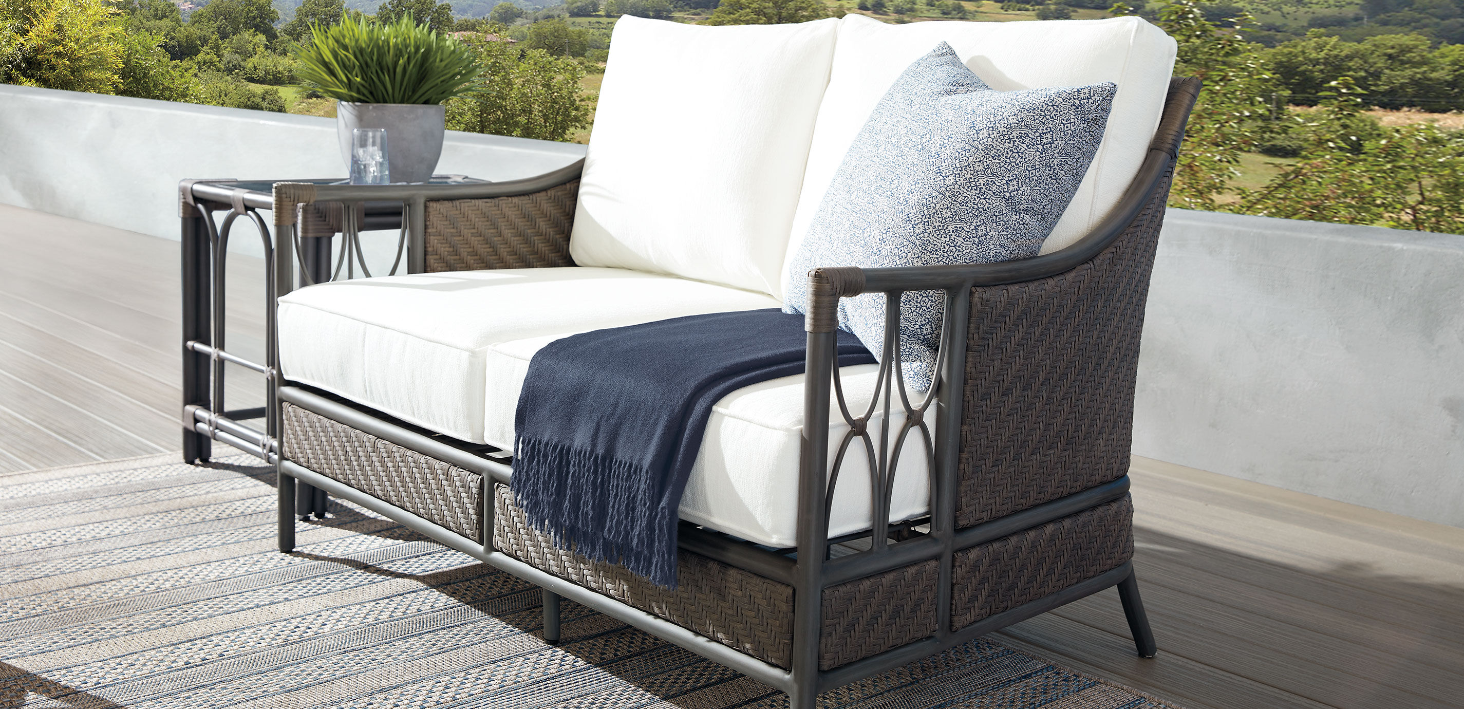 Cape Monaco Outdoor Loveseat_7