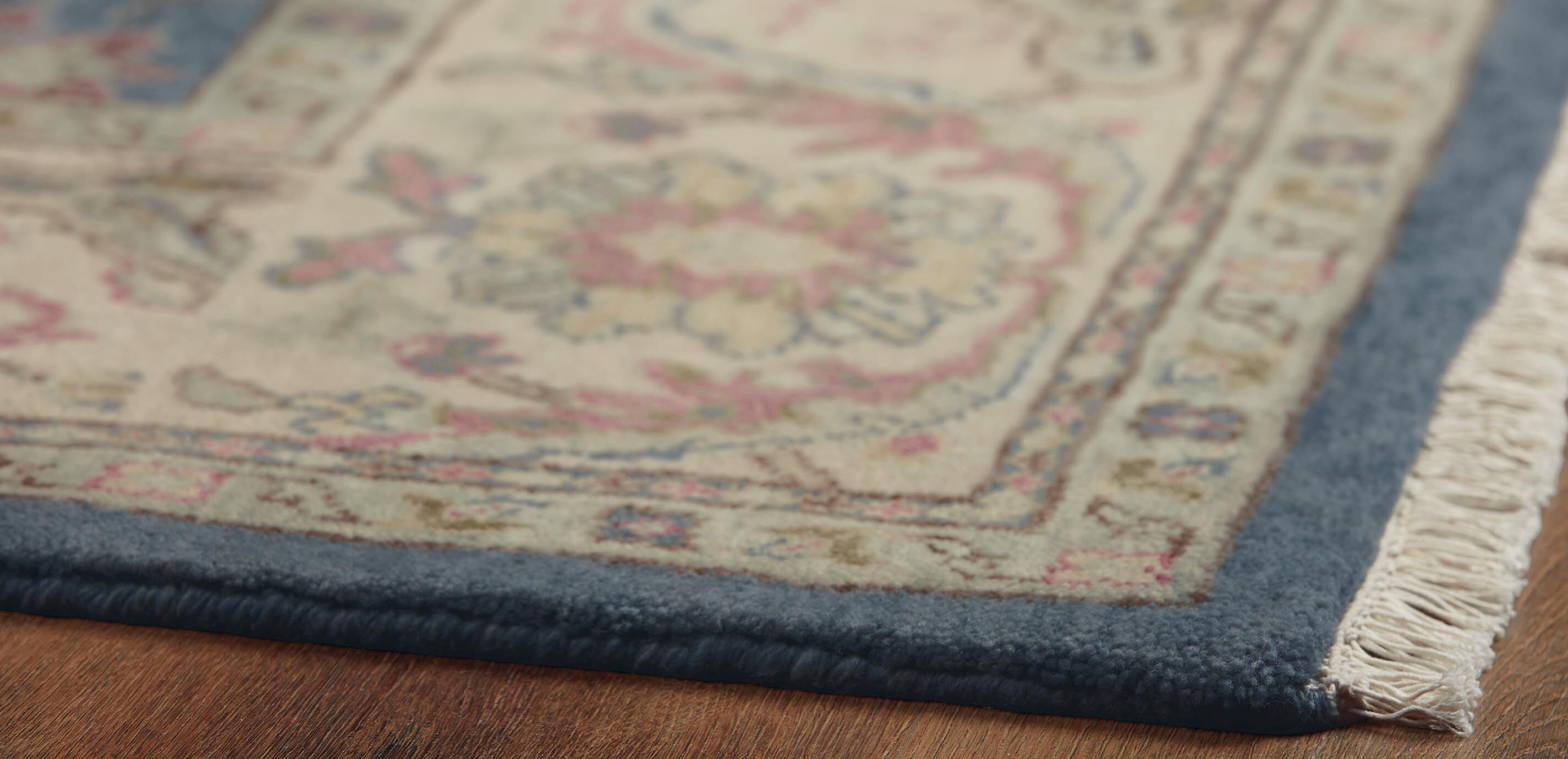 Tabriz Floral Scrollwork Rug_3