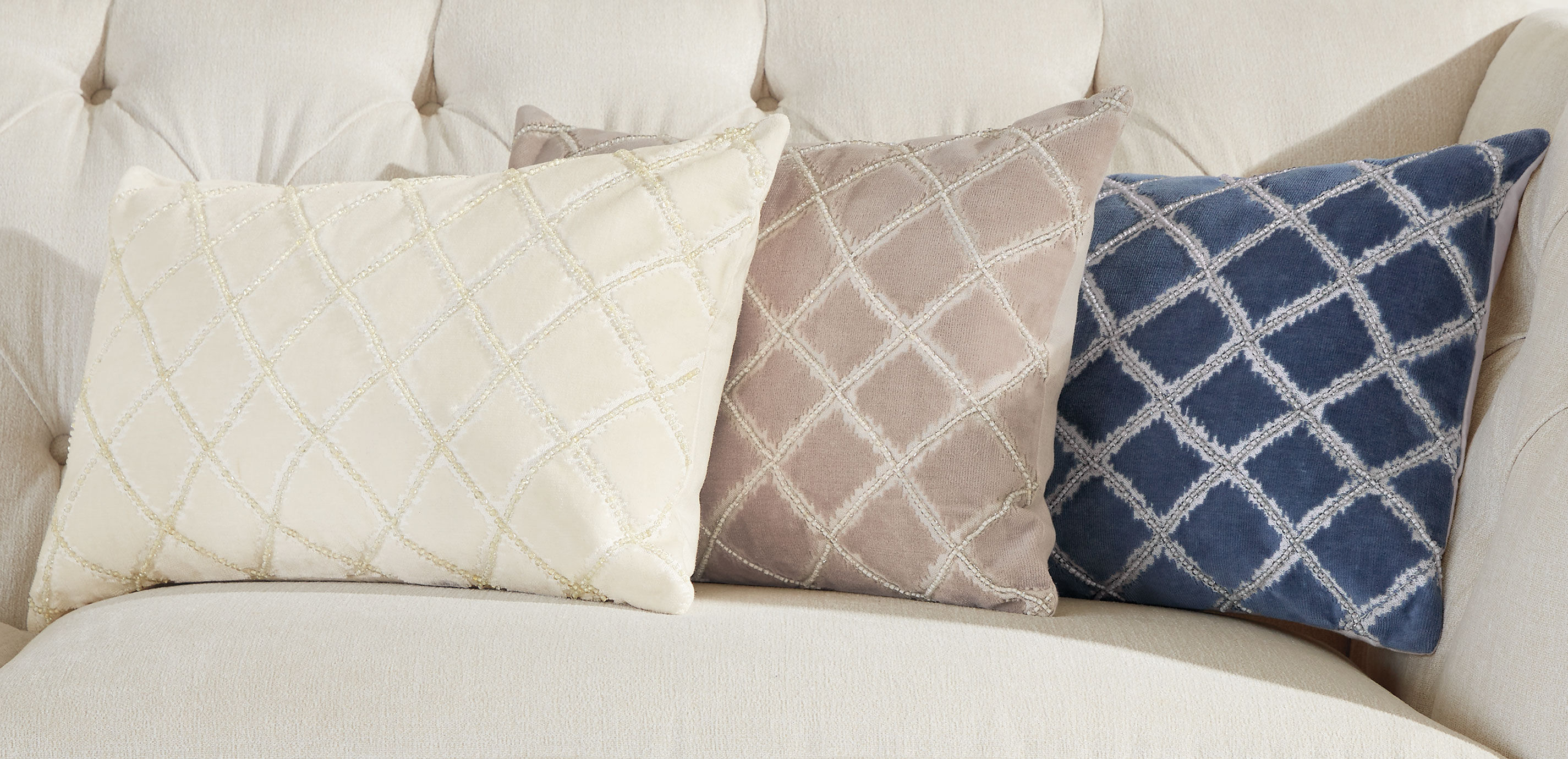 Velvet Beaded Lumbar Pillow_2