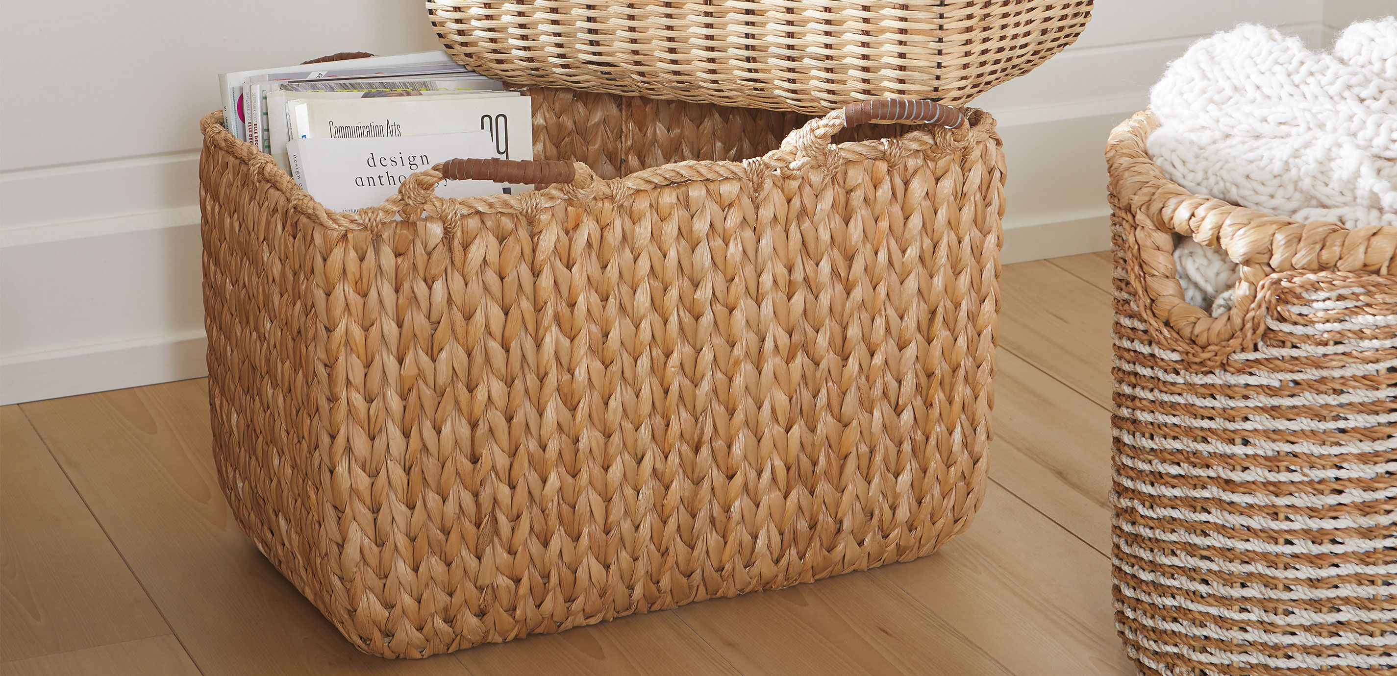Seagrass Basket with Leather-Wrapped Handle_5