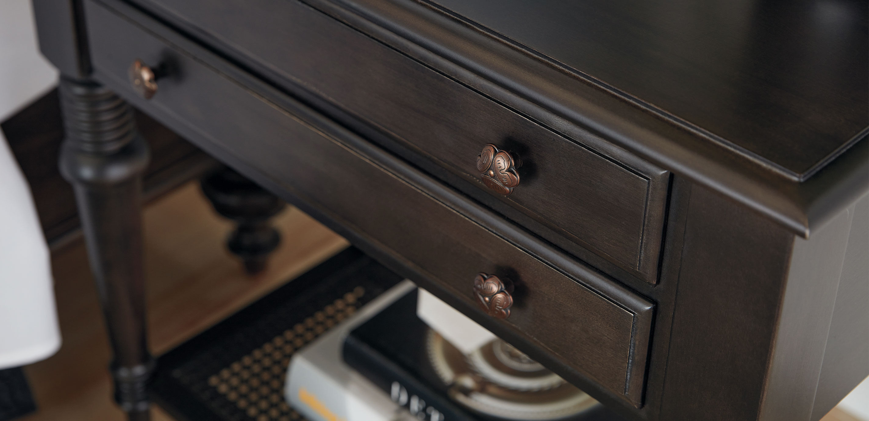 Cayman Night Table_3