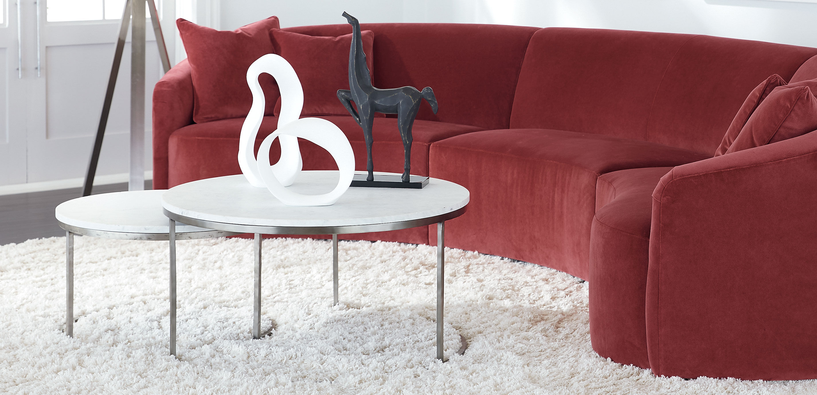 Bayliss Round Nesting Coffee Tables_7