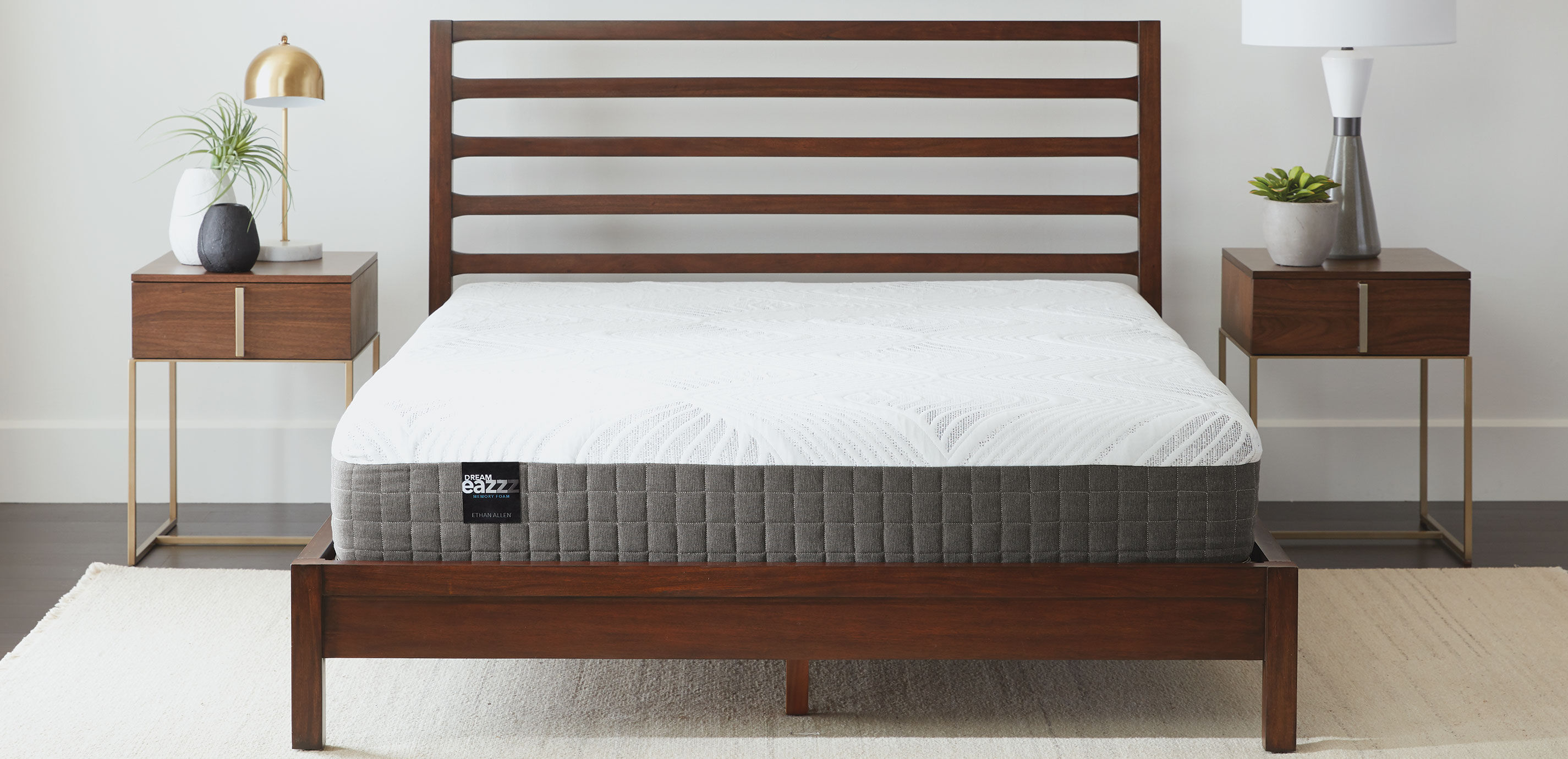 Montclaire Small Night Table_6