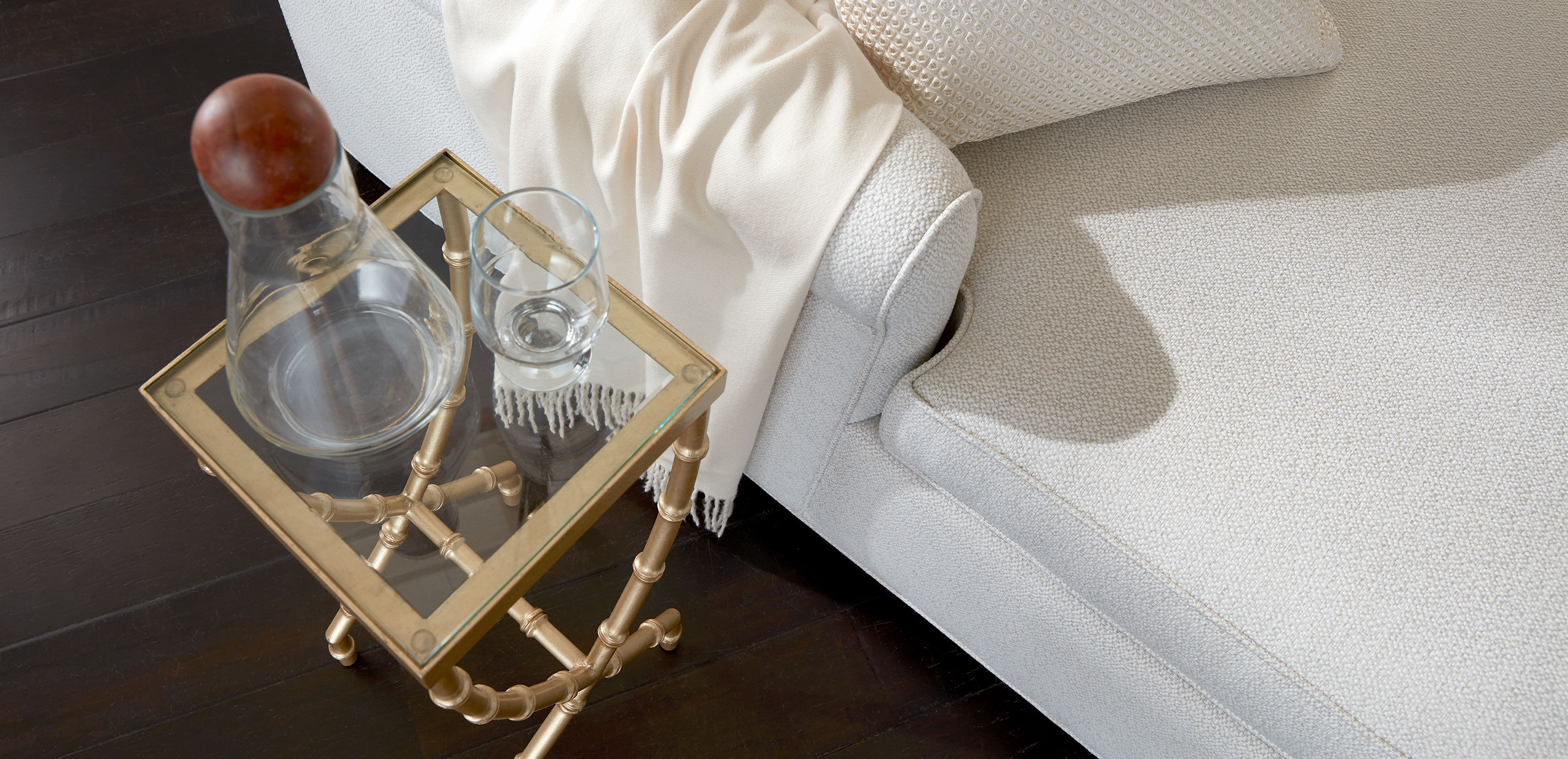 Kala Martini Drink Table_11