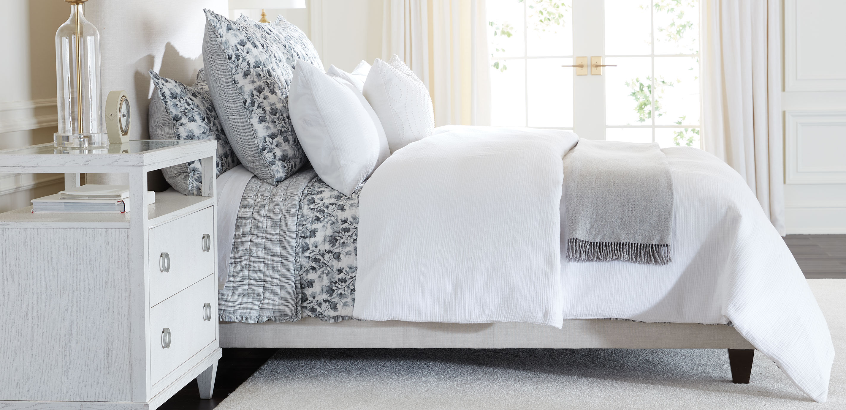 Watercolor Floral Reversible Quilt and Shams Set_4