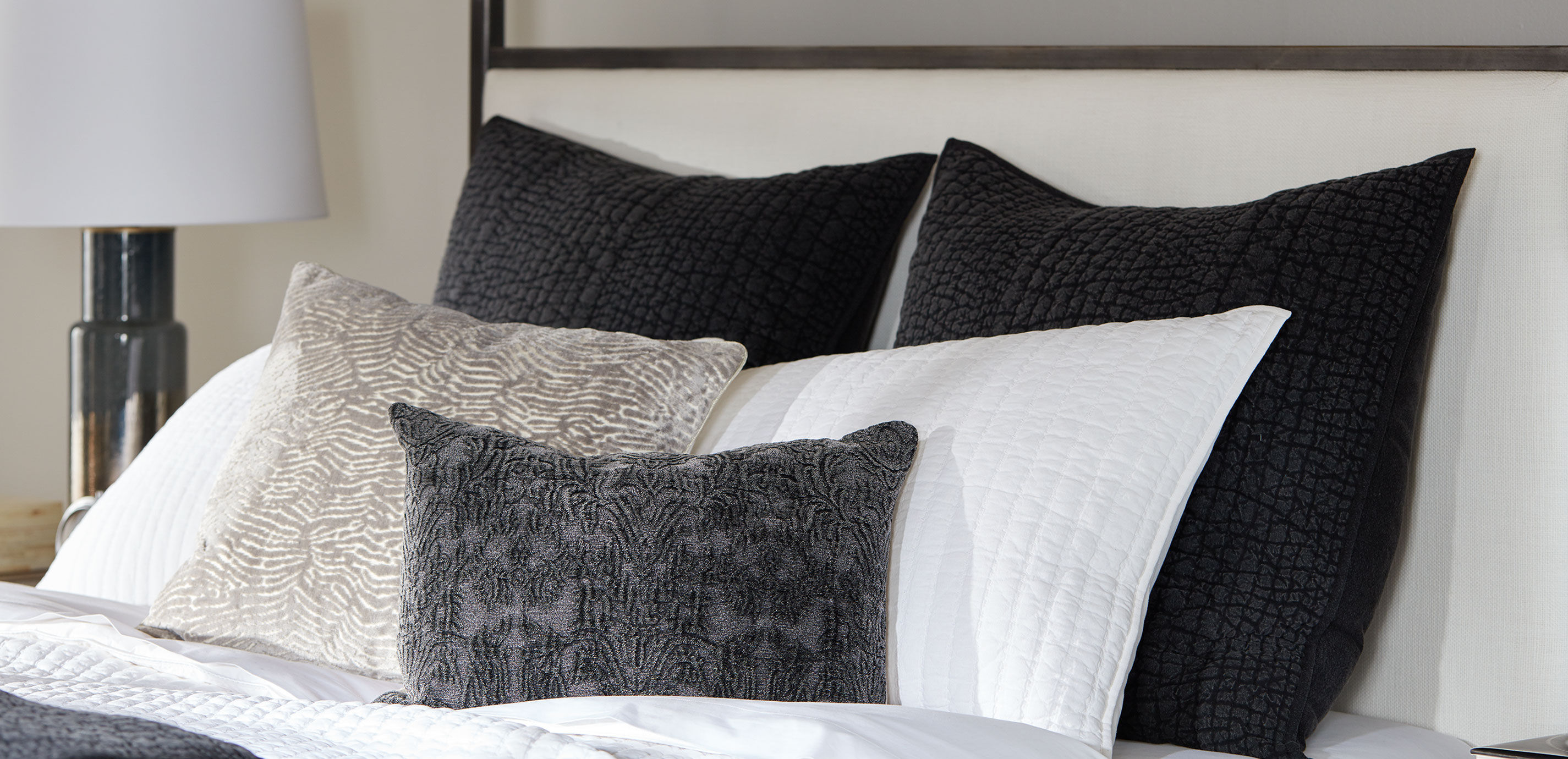 Cut Velvet Pillow, Silver_5