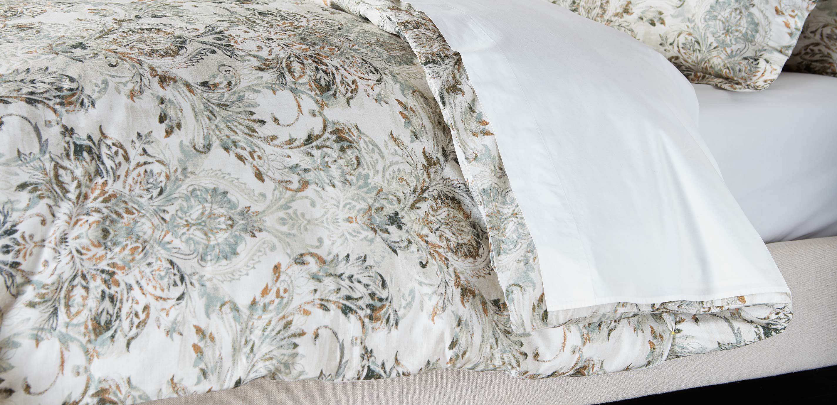 Travale Printed Duvet Cover and Sham_2