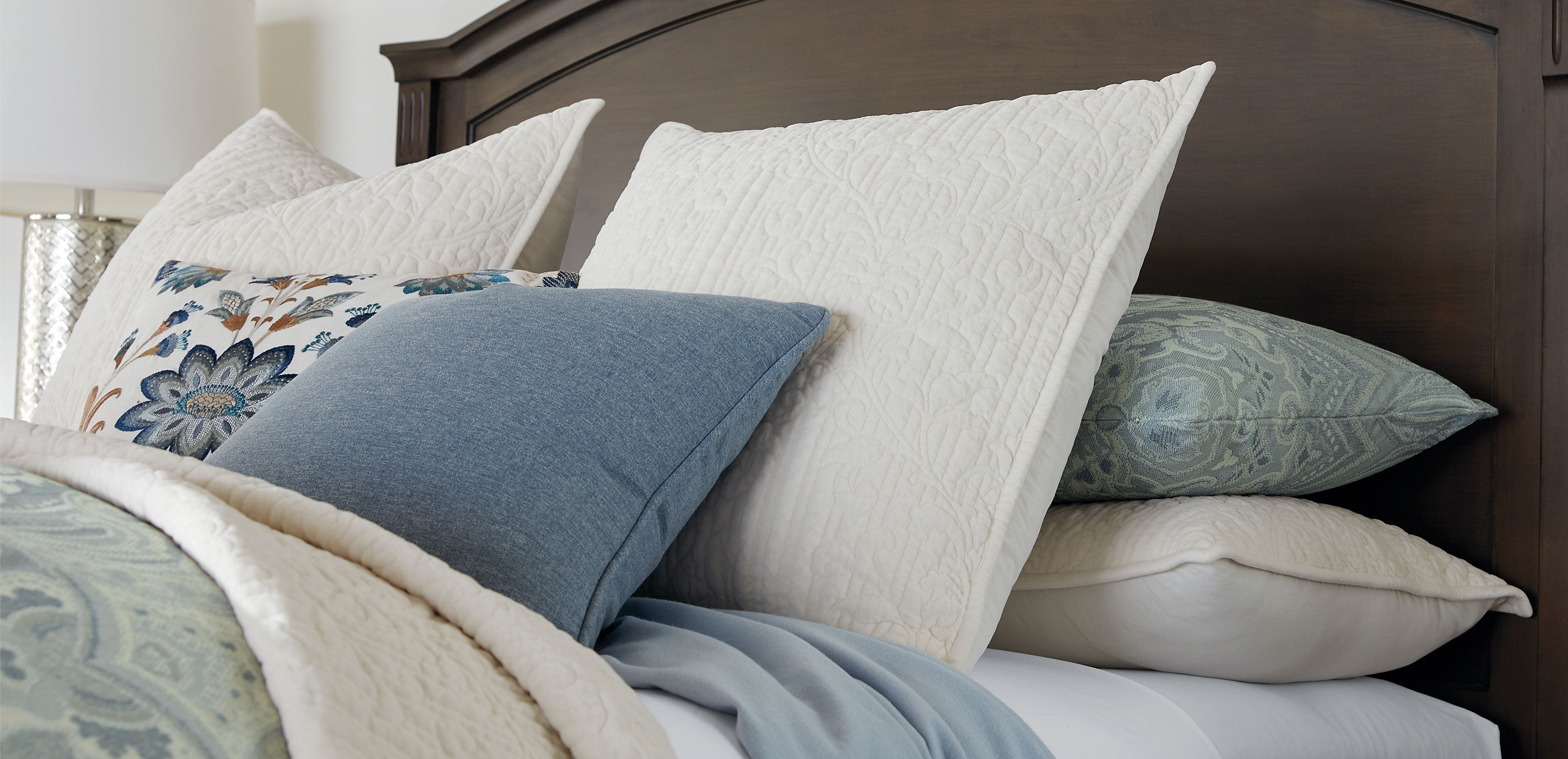 Garment-Dyed Velvet Euro Shams, Ivory (set of 2)_1