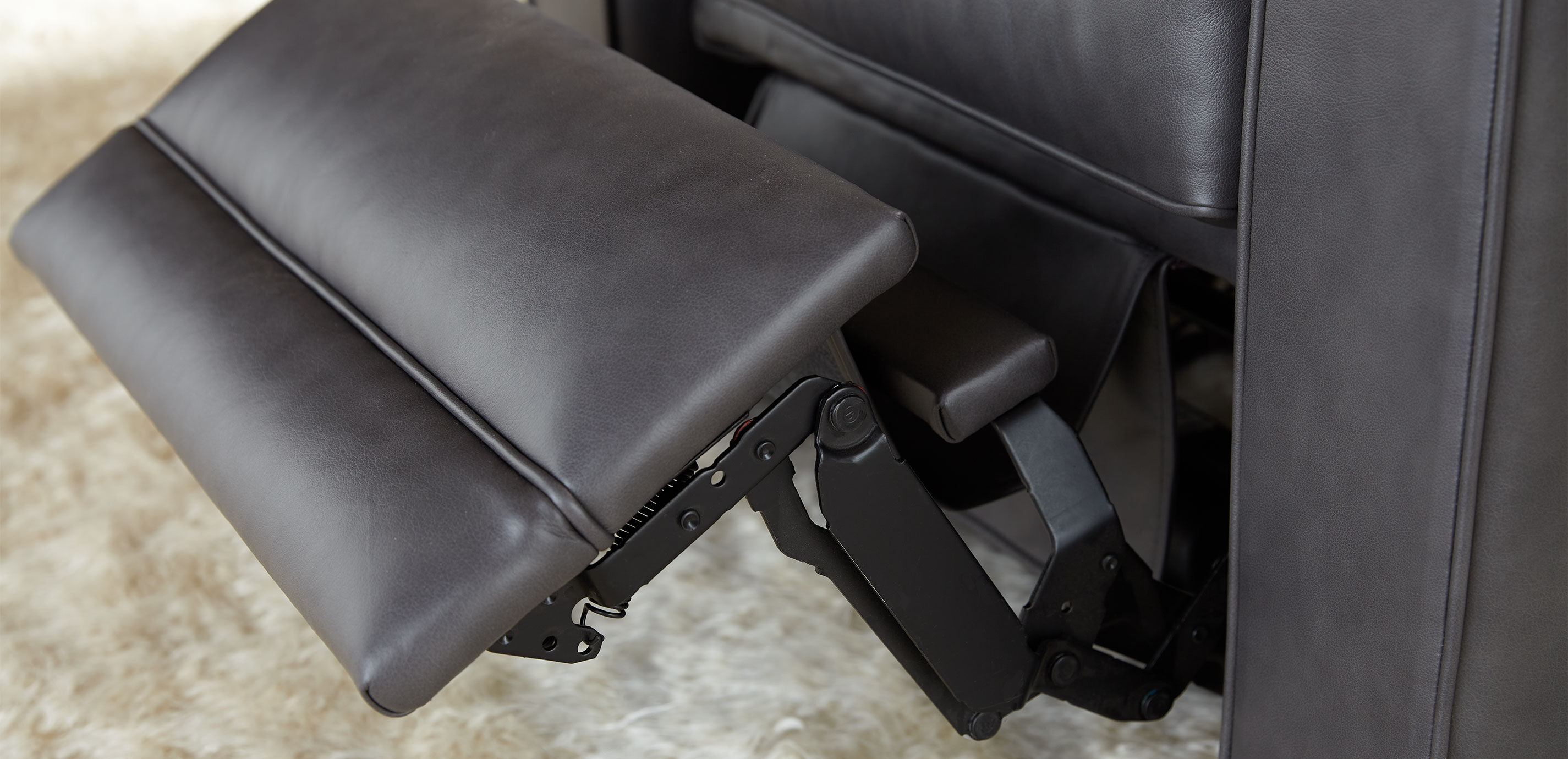 Conover Track-Arm Leather Recliner_7