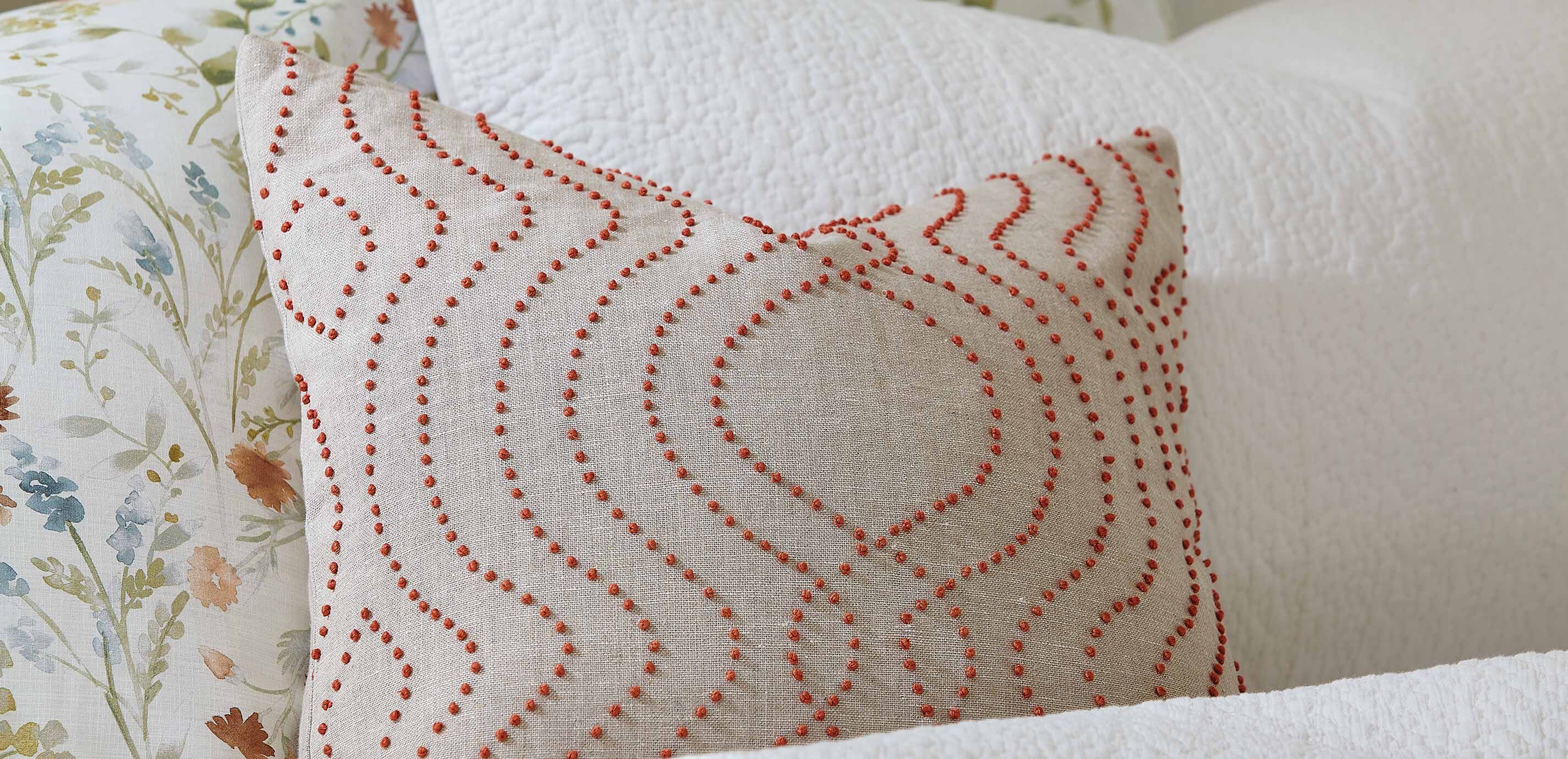 Knotted Ogee Pillow_4