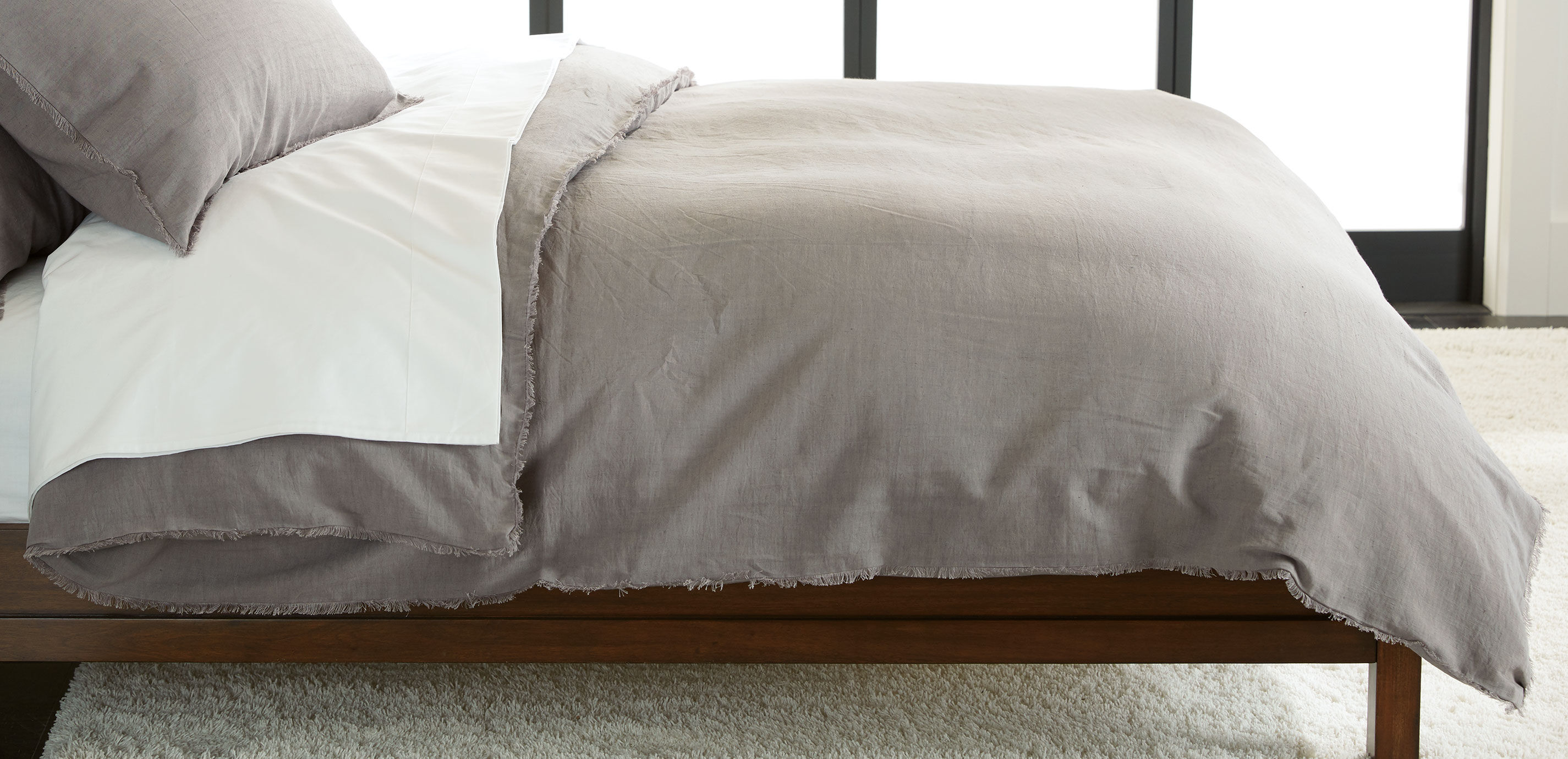 Callyn Duvet Cover, Gray