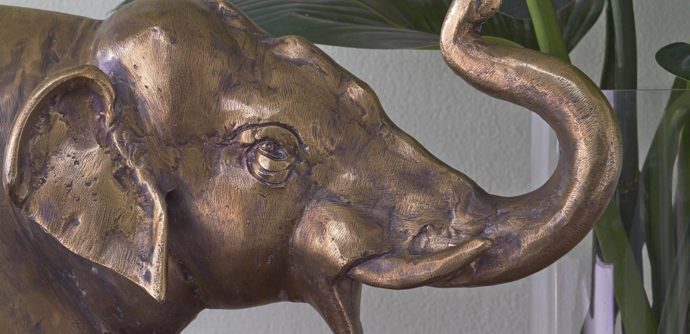 Elephant Corner Sculpture_3