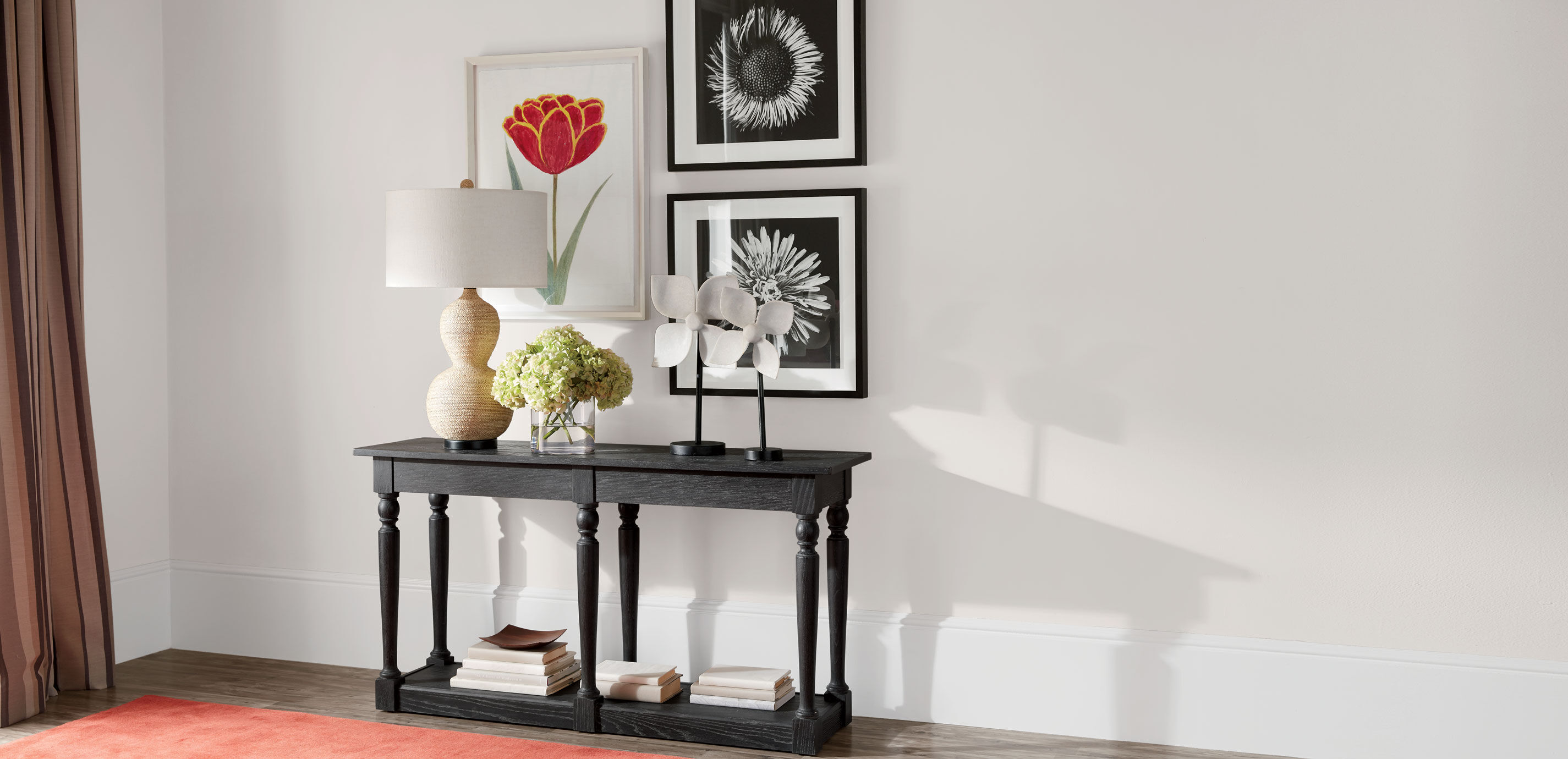 Kousa Flower on Stand_5