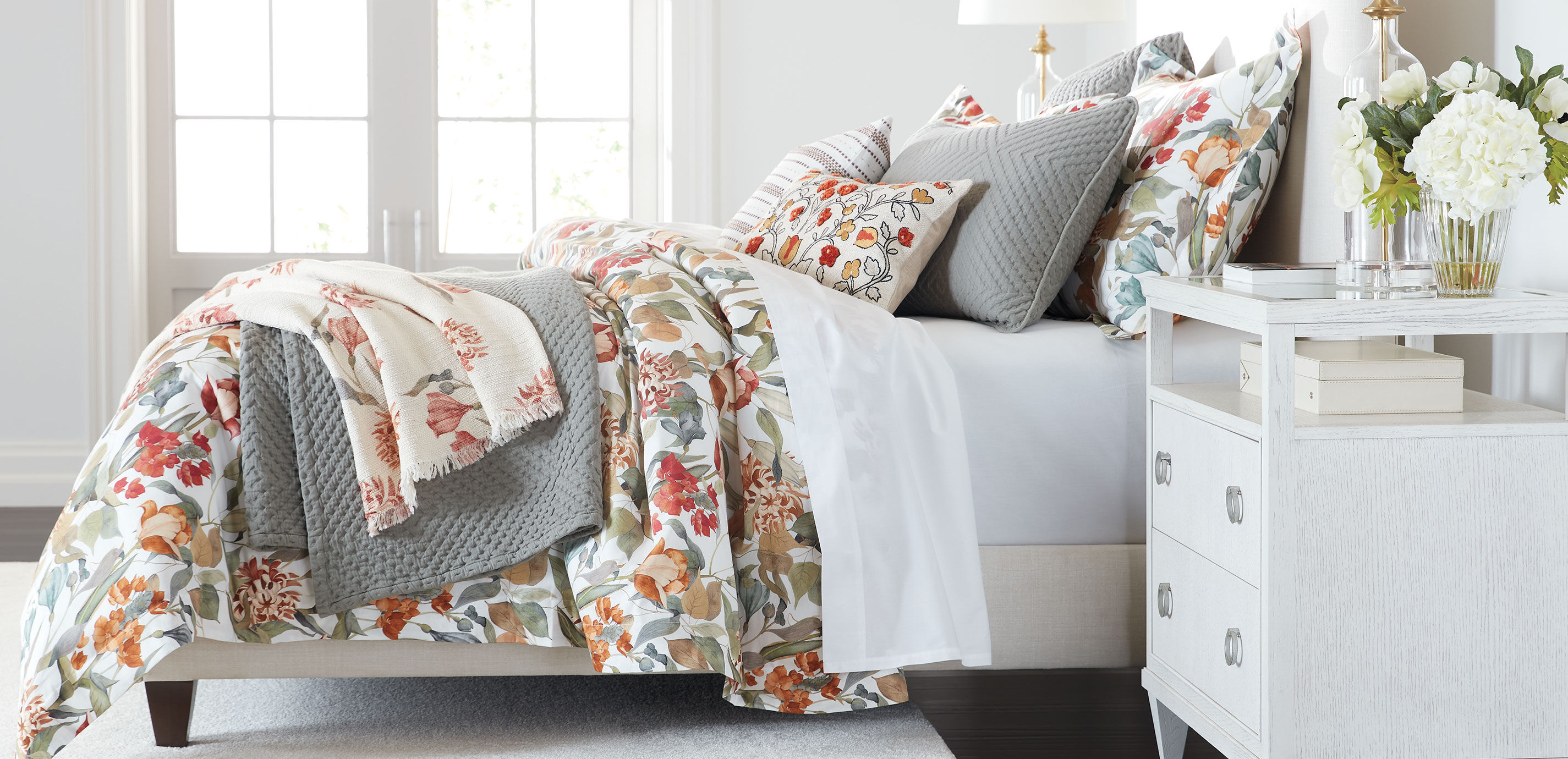 Geometric Matelasse Coverlet and Shams Set, Olive_8