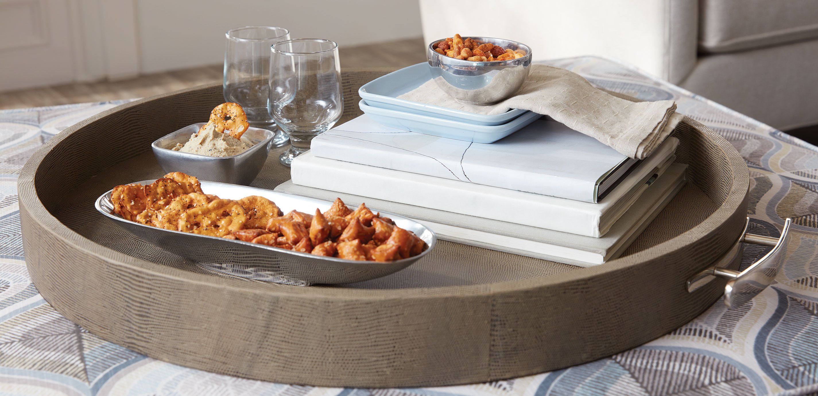 Embossed Round Leather Tray_2