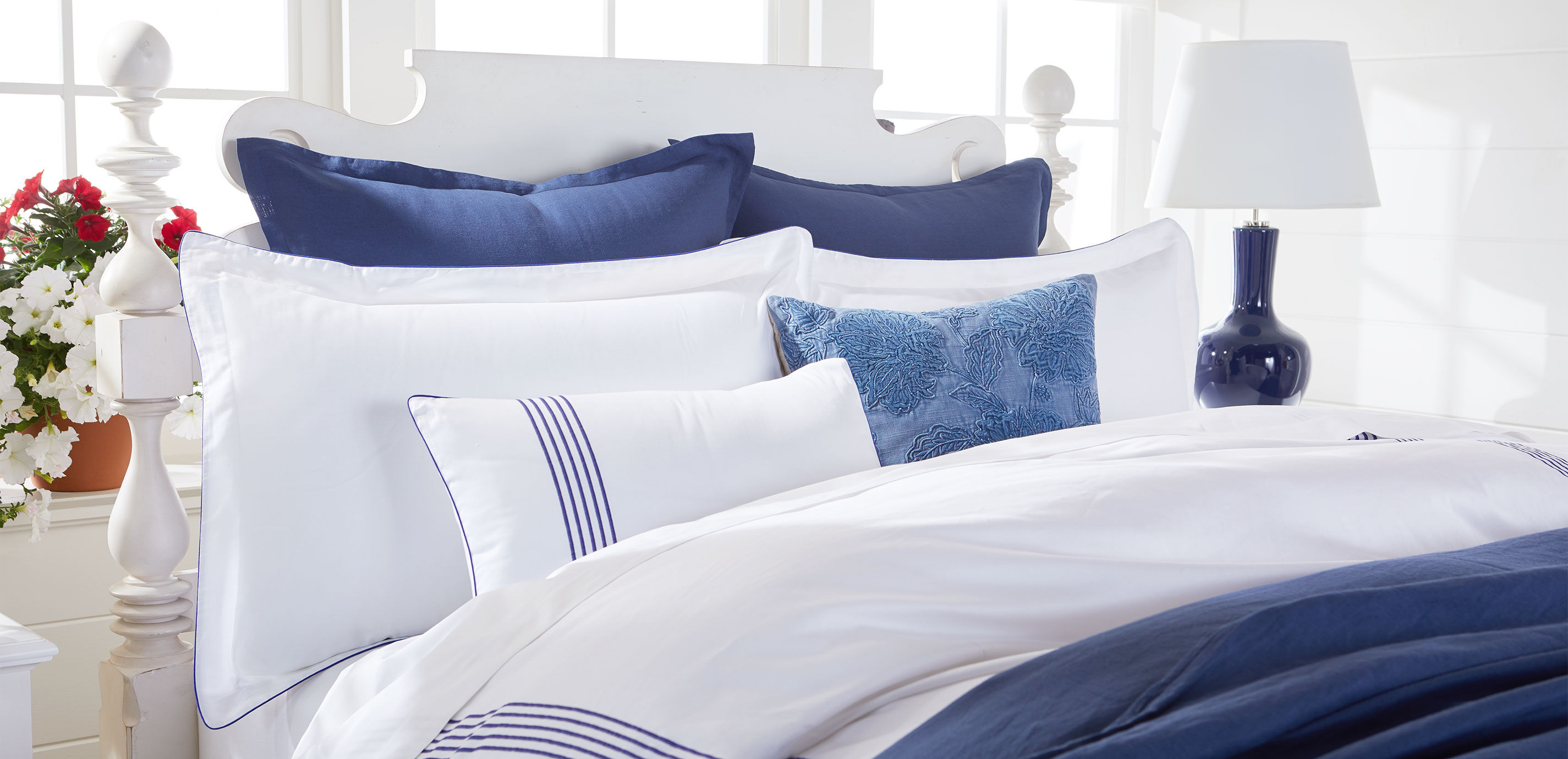 Ensuite Hotel-Style Decorative Pillow_2