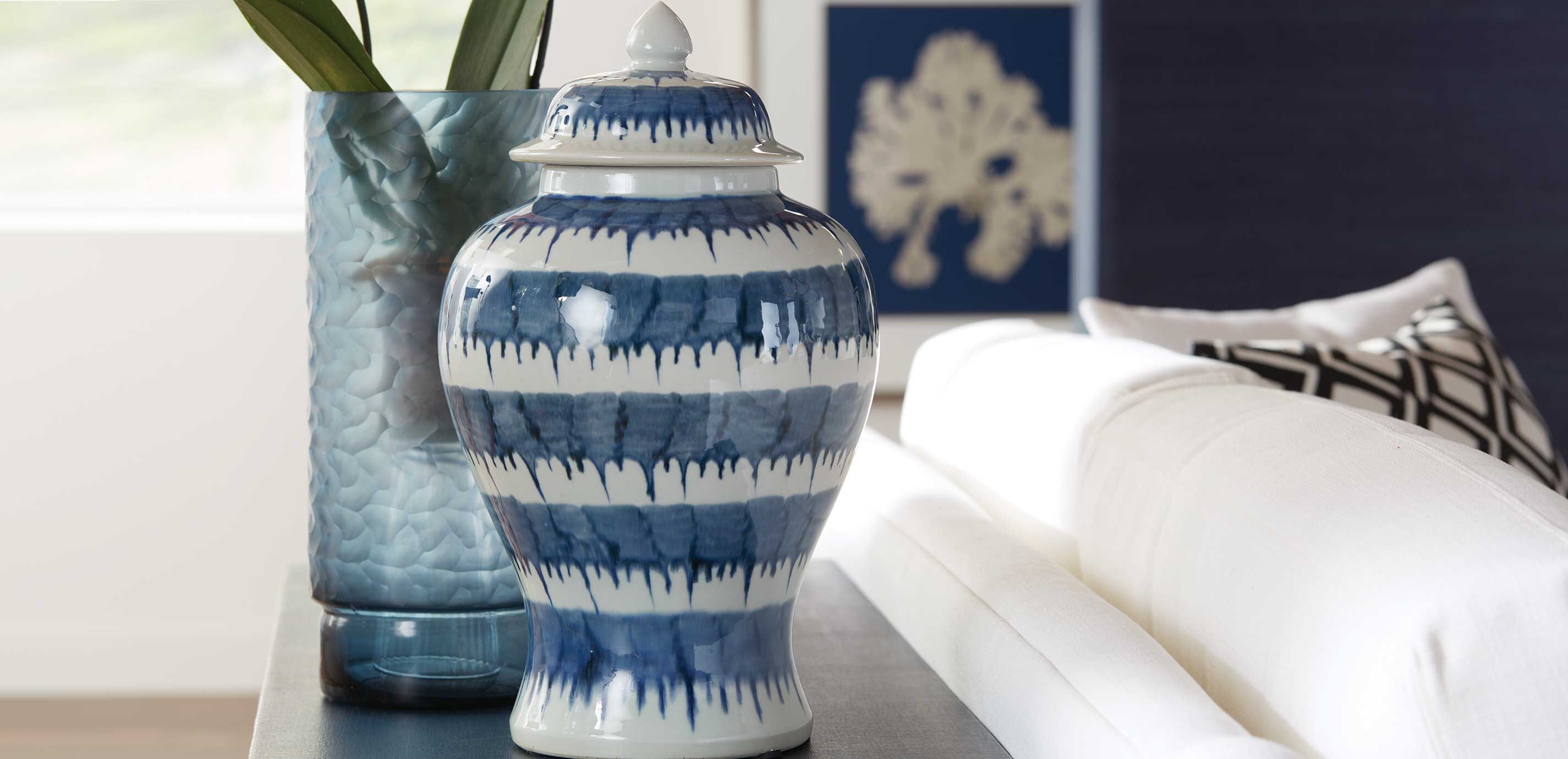 Dark Blue and White Drip Jar_1