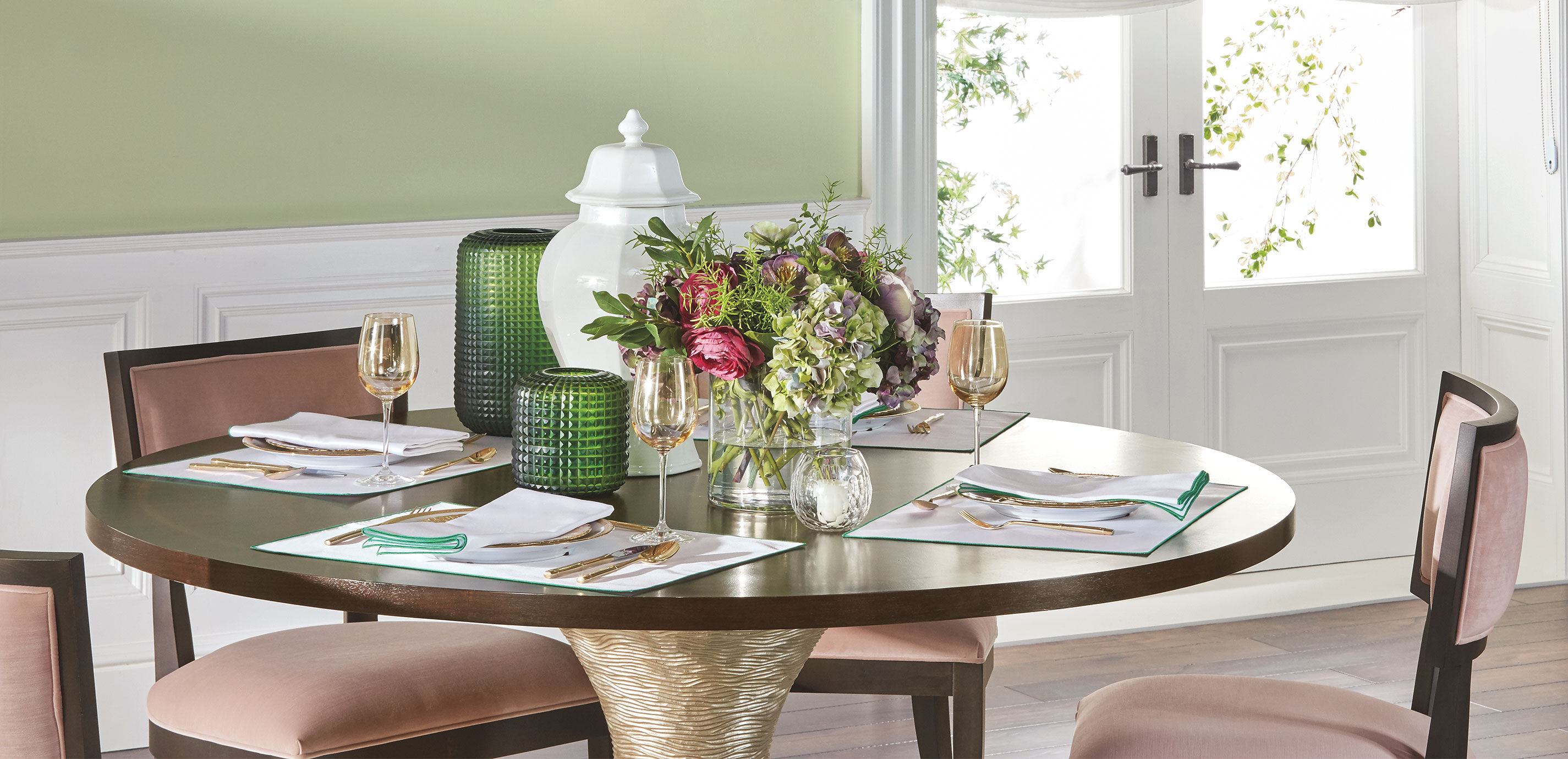 Hydrangea, Hellebore & Poppy Mix in Vase_5