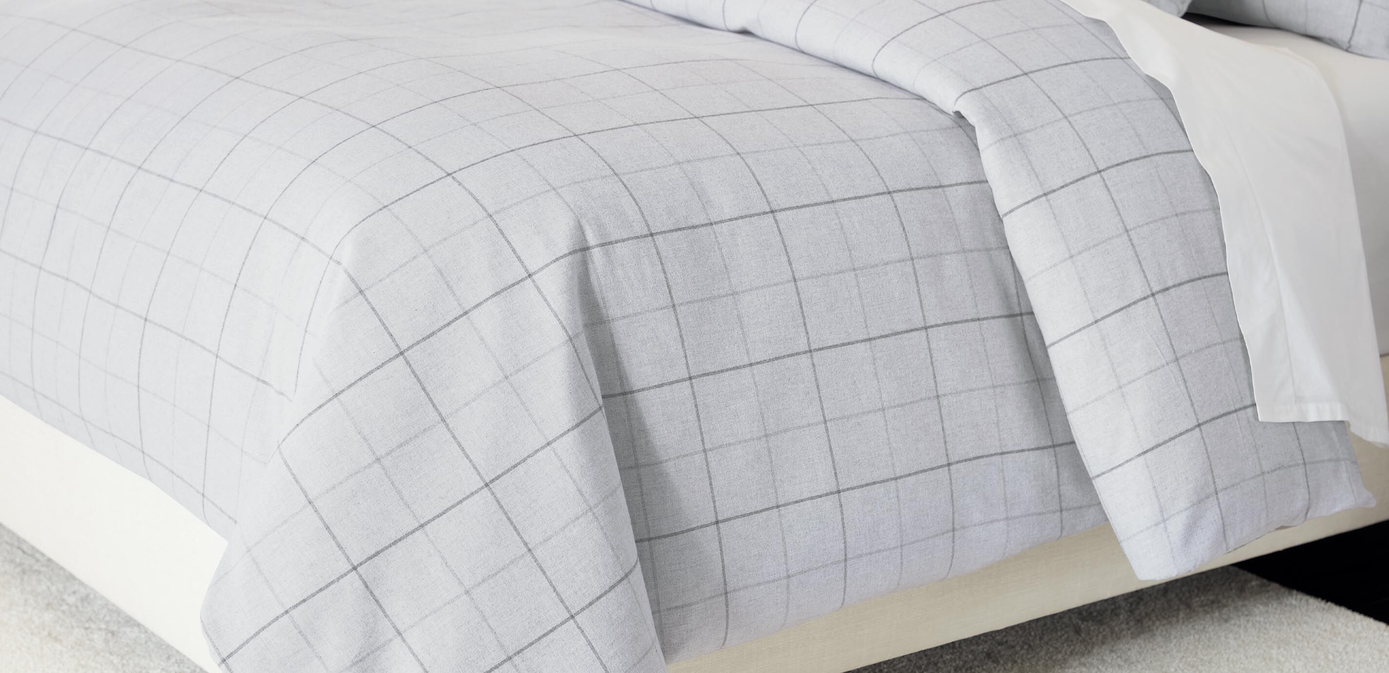 Plaid Flannel Duvet Cover and Shams Set_2