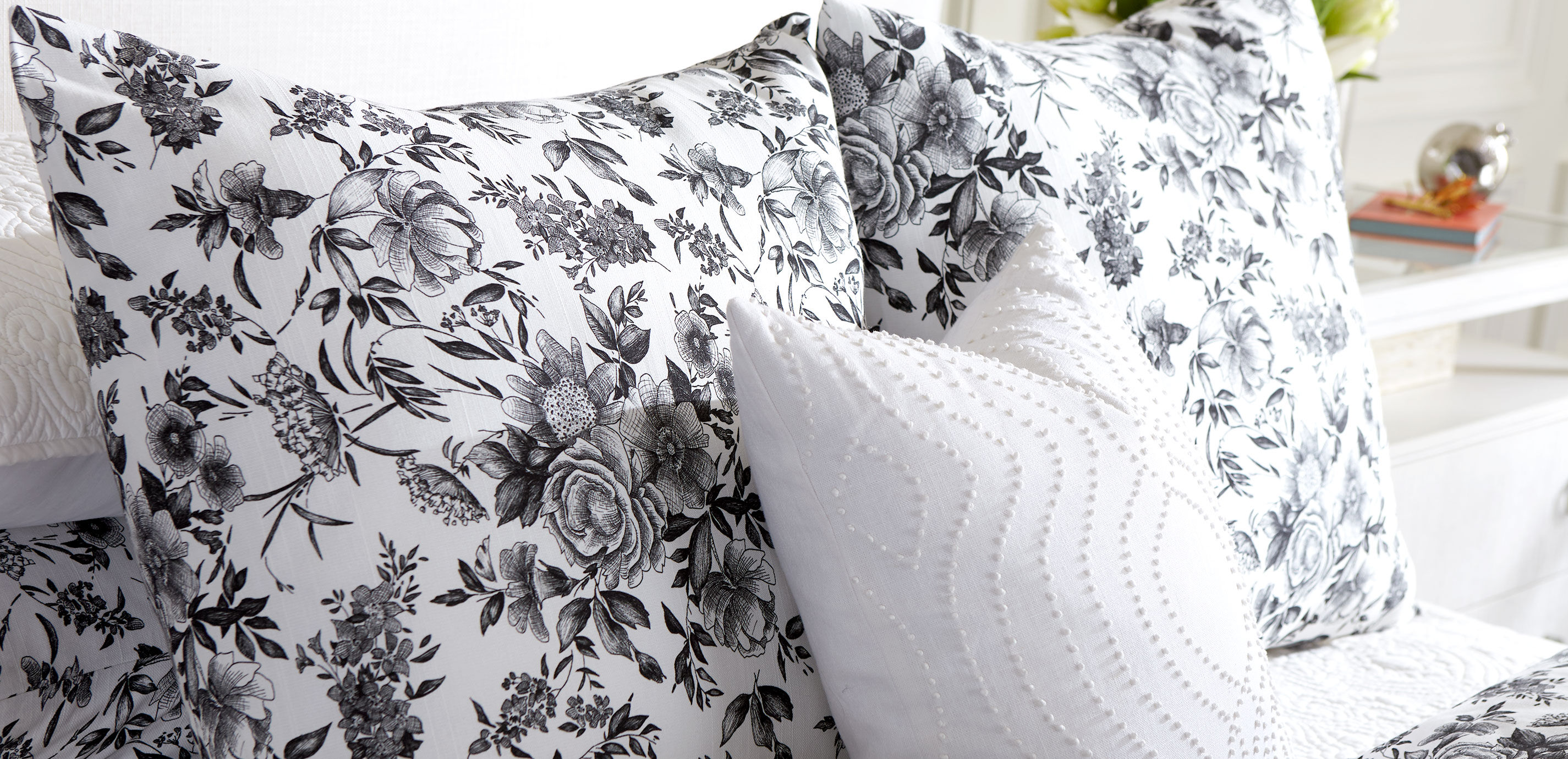 Black & White Printed Euro Sham_2