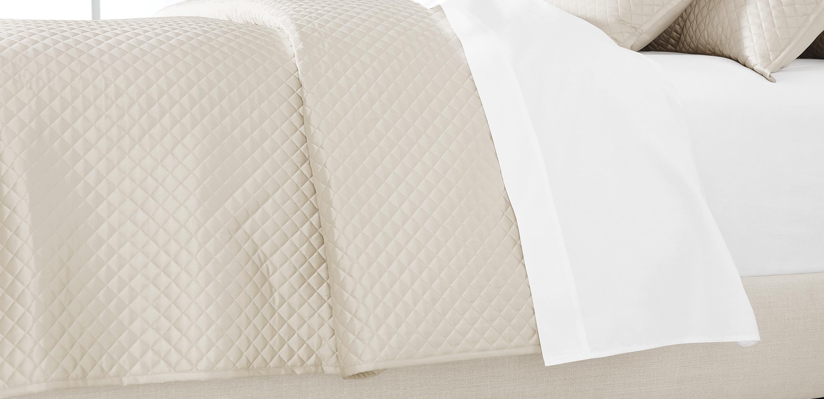 Salena Quilted Coverlet and Sham, Champagne_1