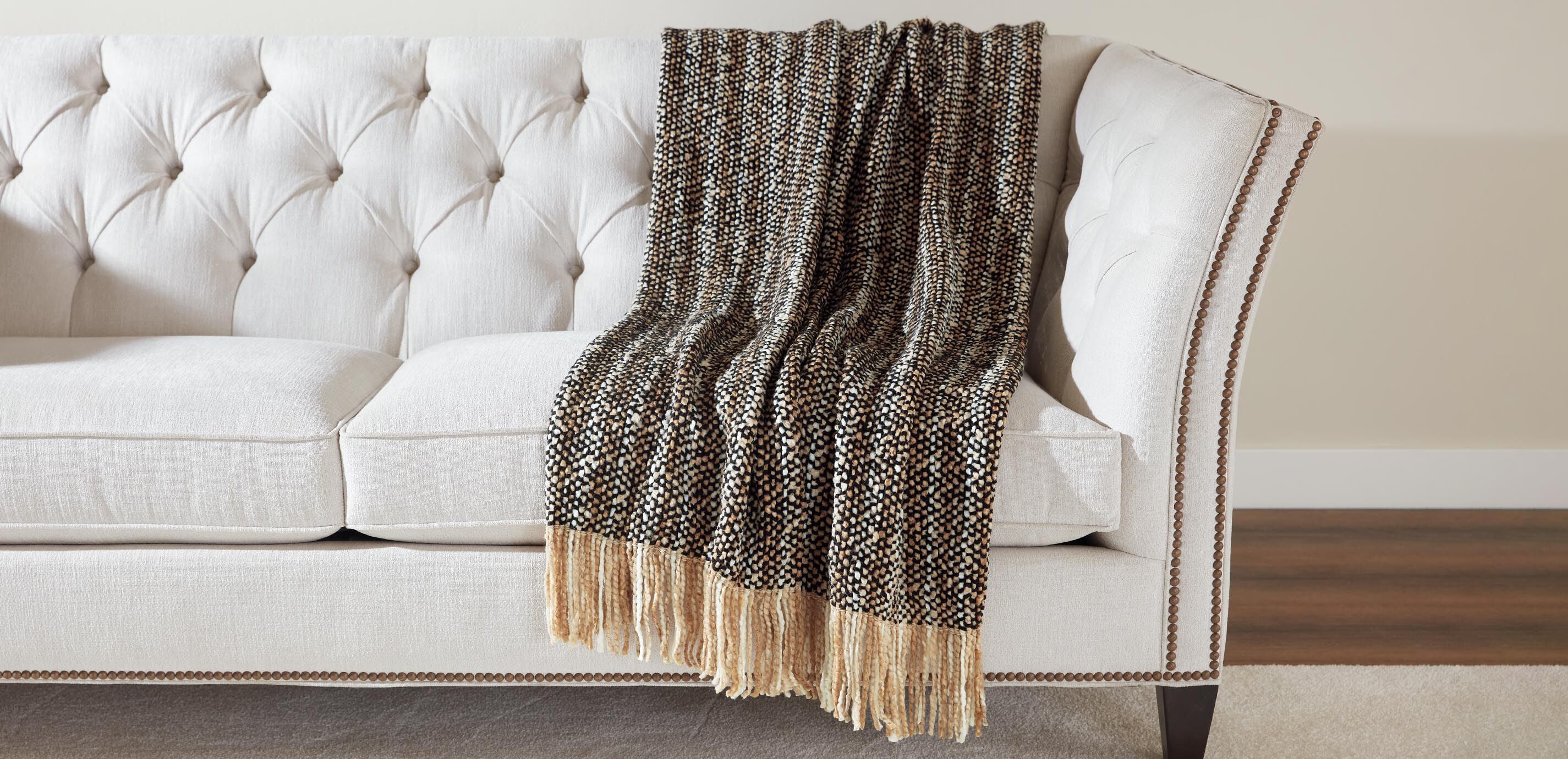 Nicola Woven Throw