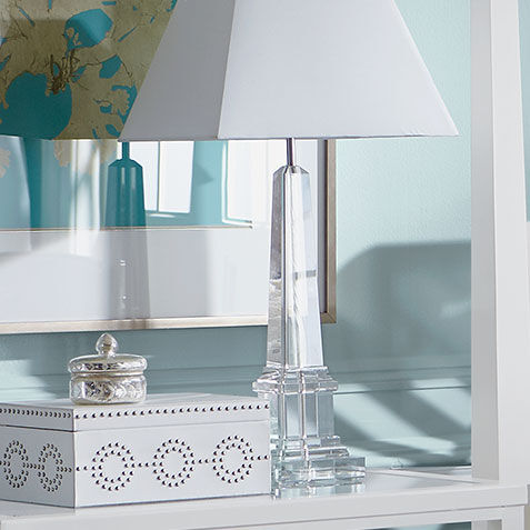 Leslie Crystal Table Lamp Product Tile Hover Image 096220