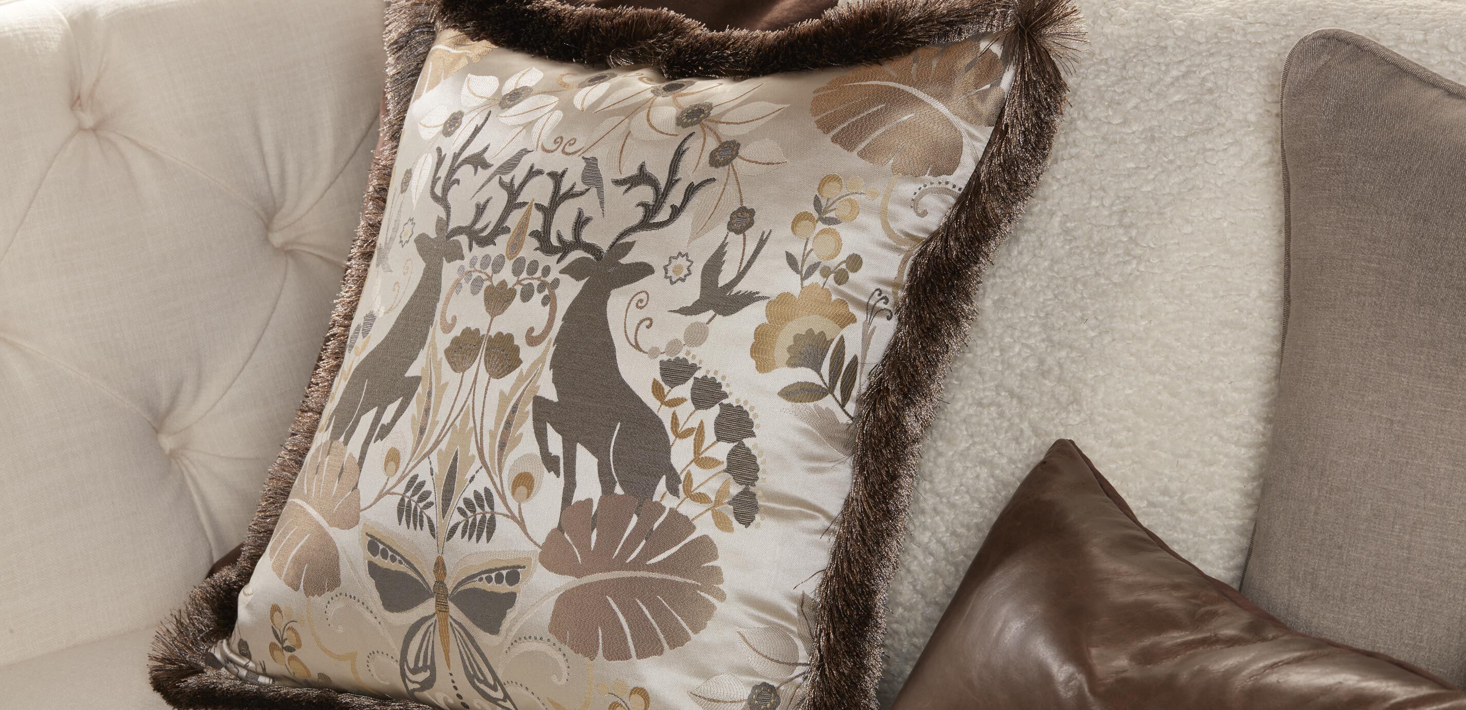 Flora and Fauna Jacquard Pillow_3