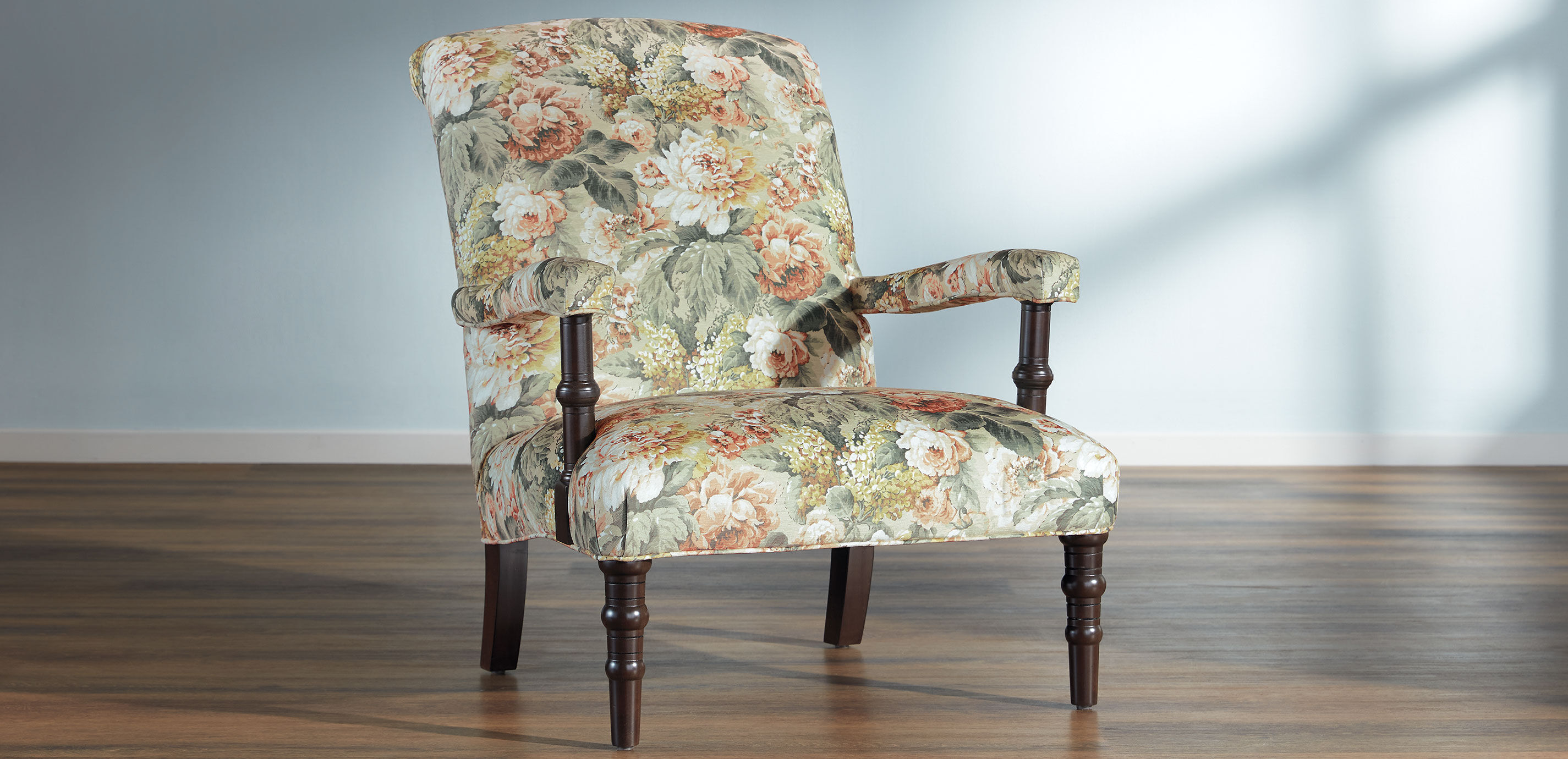 Chamberlain Scroll-Back Accent Chair_10