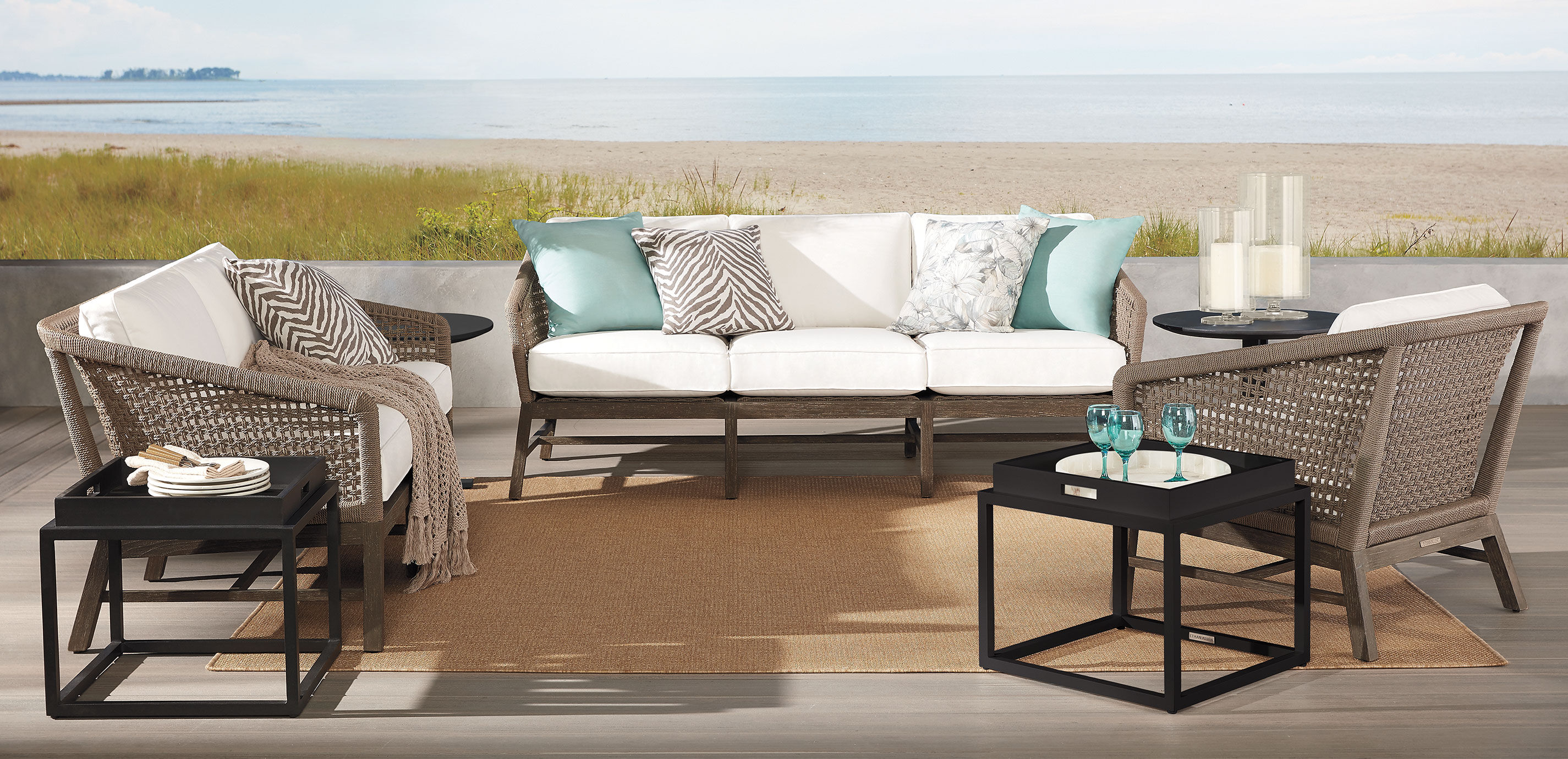 Lillie Round Outdoor End Table_5
