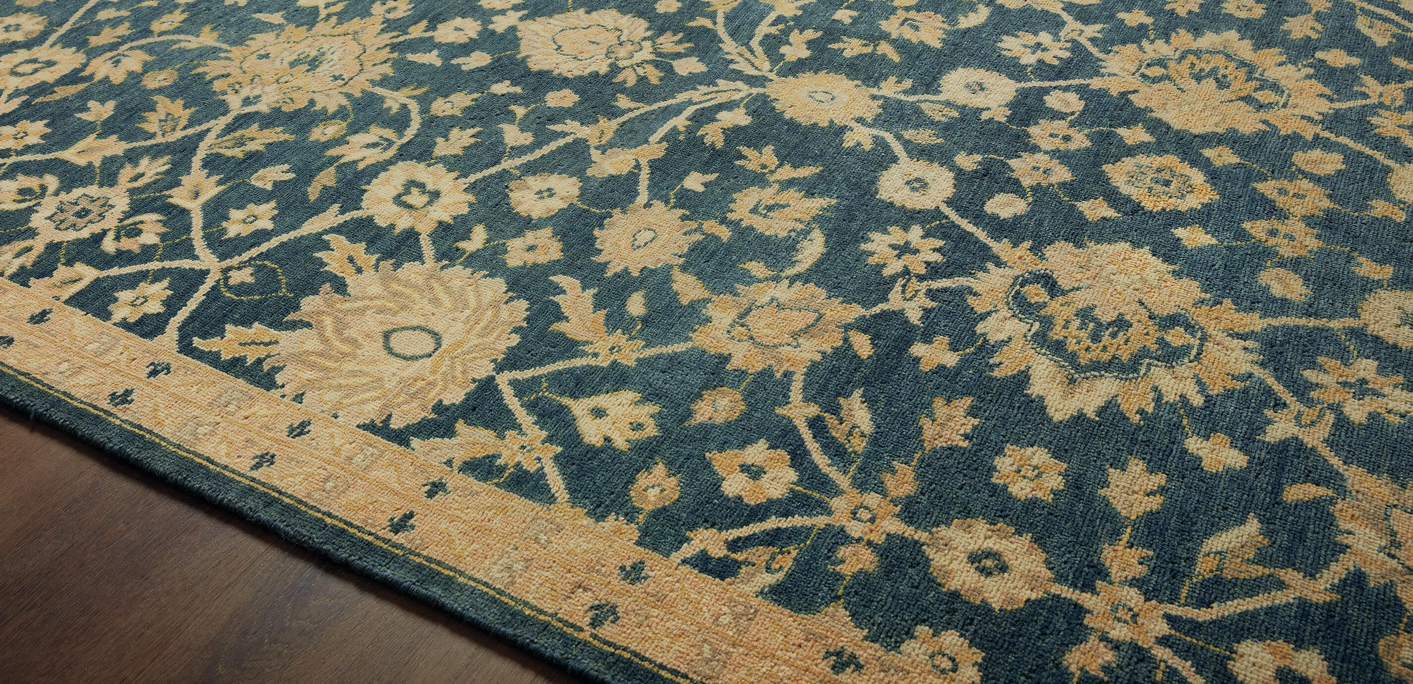 Kashan Arts-and-Crafts Floral Rug_3