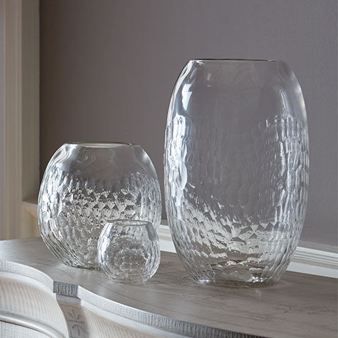 Naveah Clear Cut-Glass Vase Product Tile Hover Image 432465MST