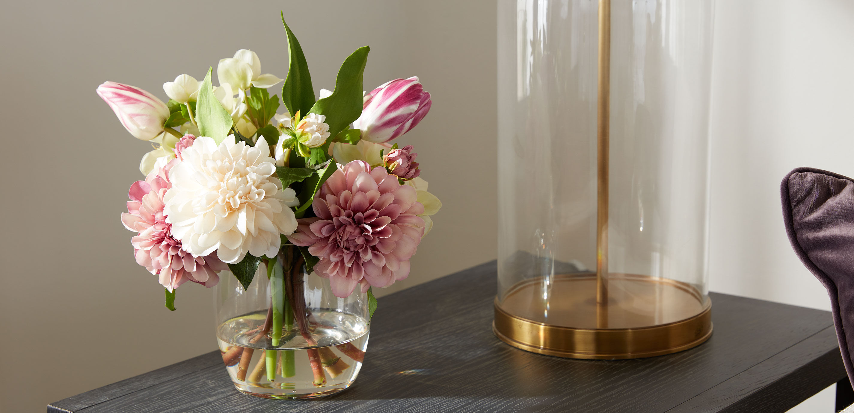 Dusty Lavender Dahlia Arrangement in Glass Vase_3