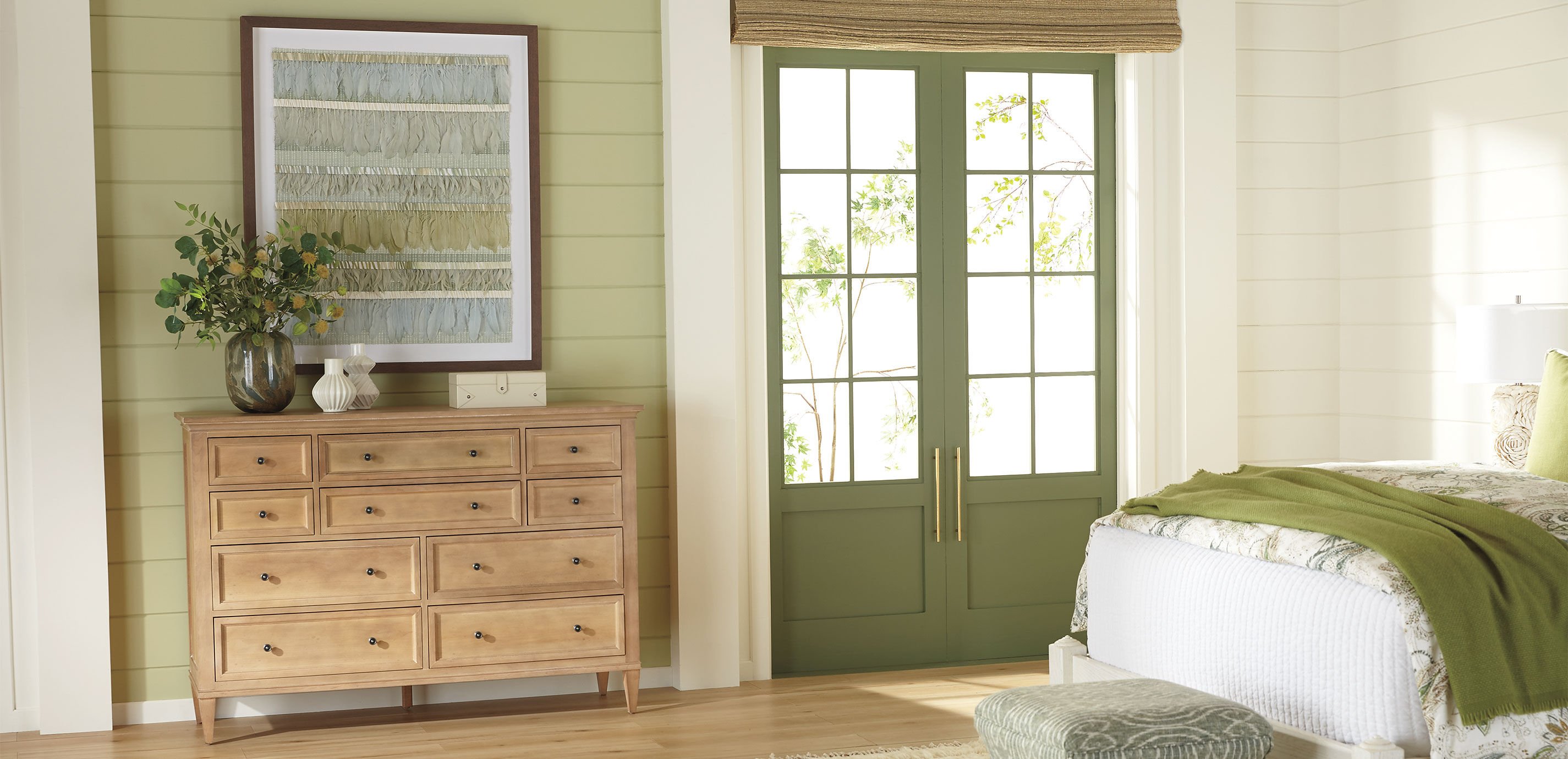 Avani Swirled Glass Vase_11