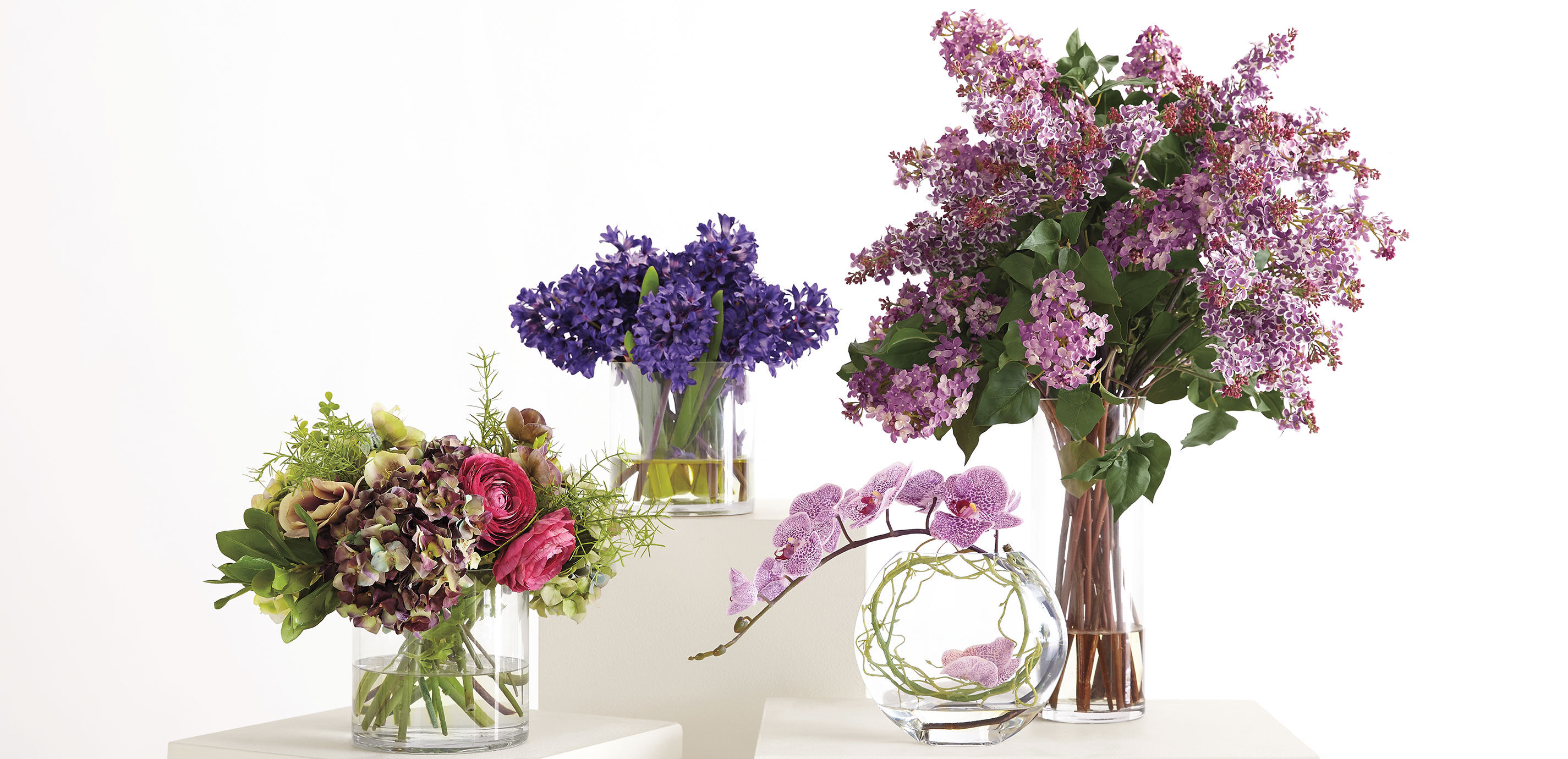 Hydrangea, Hellebore & Poppy Mix in Vase_7