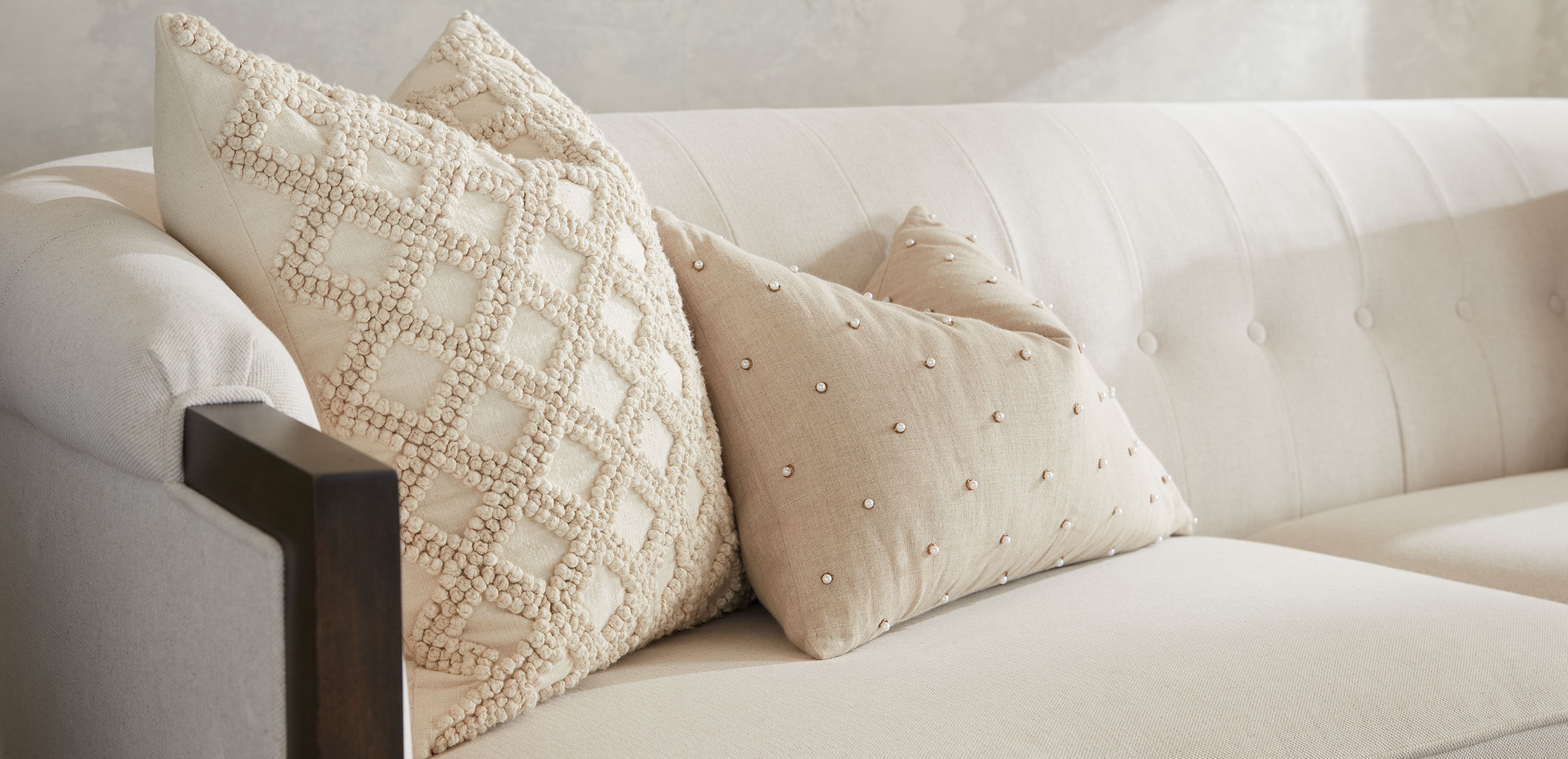 Knotted Cotton Pillow_4