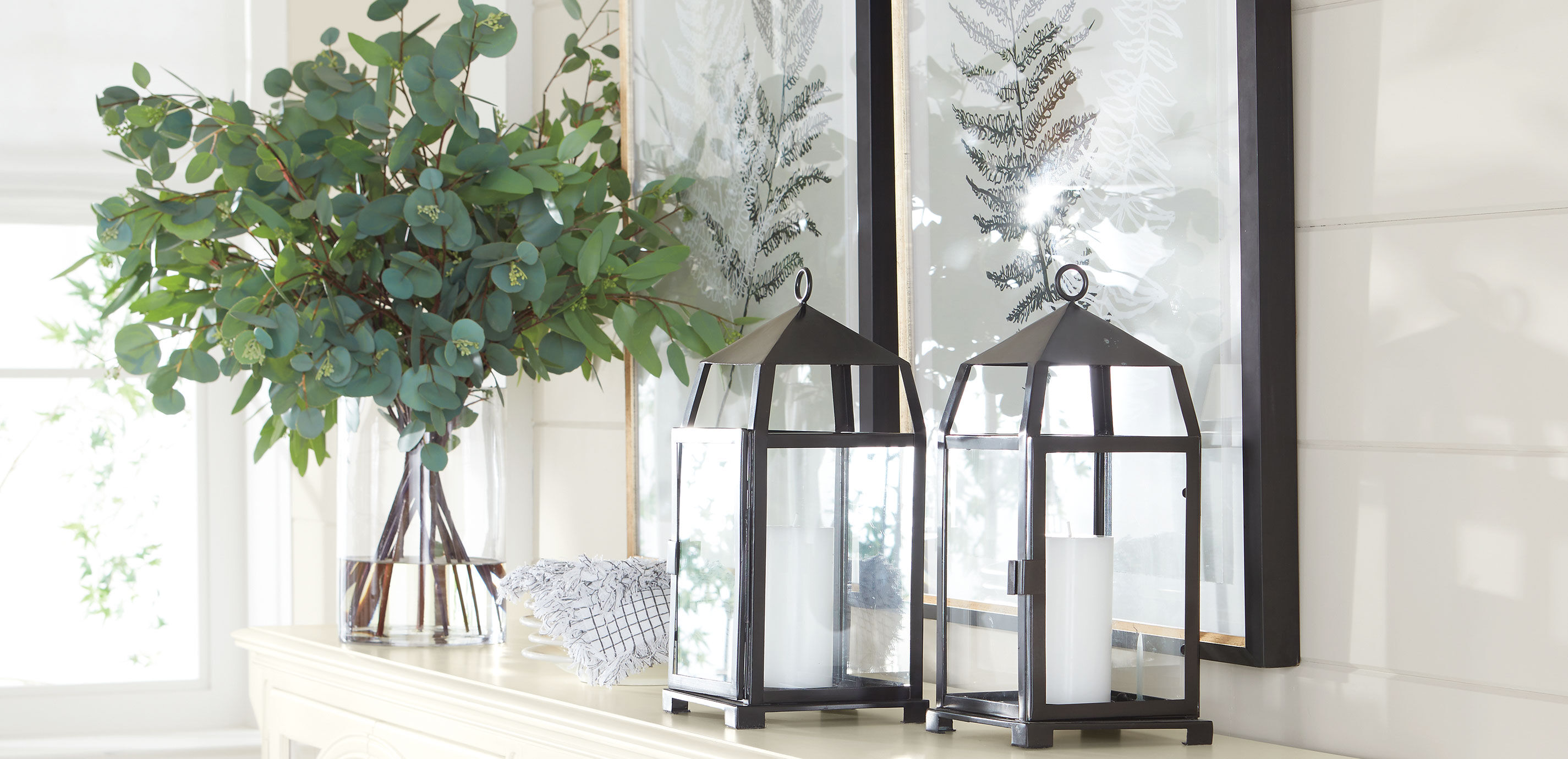 Willa Lantern Wall Sconce_3