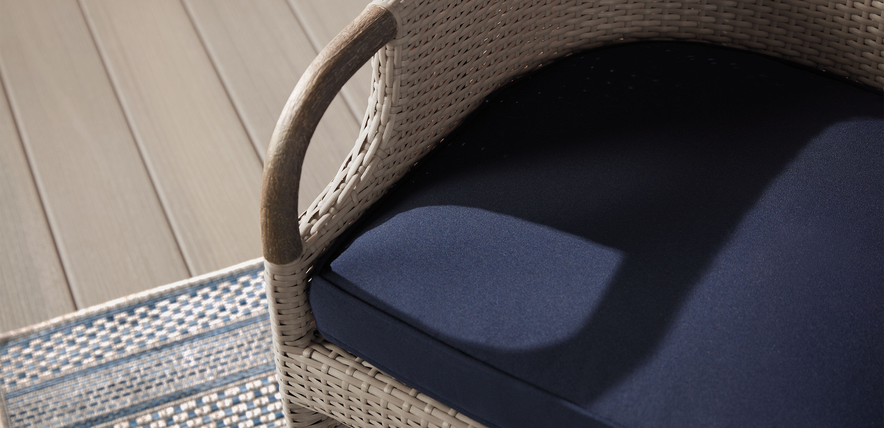 Greyson Cove Outdoor Dining Armchair_4