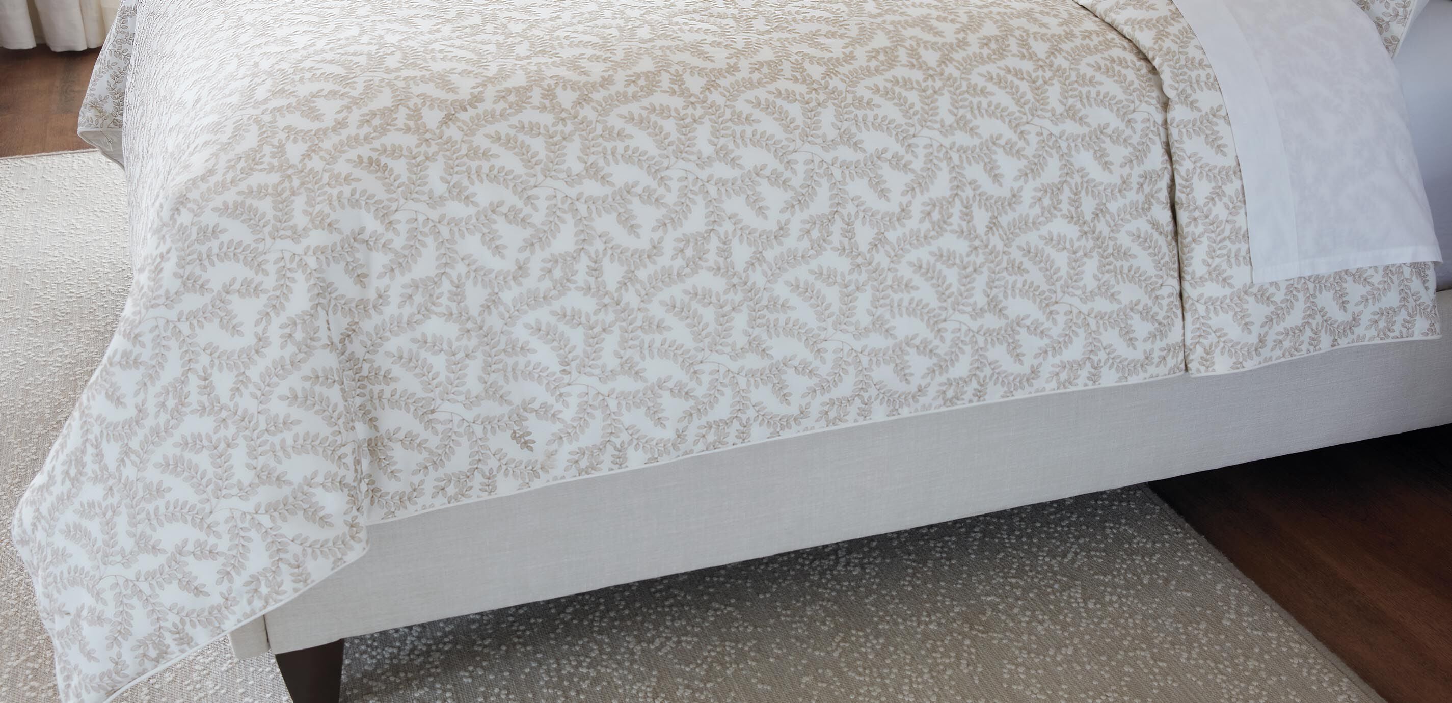 Gold Embroidered Vine Duvet Cover and Shams Set_3
