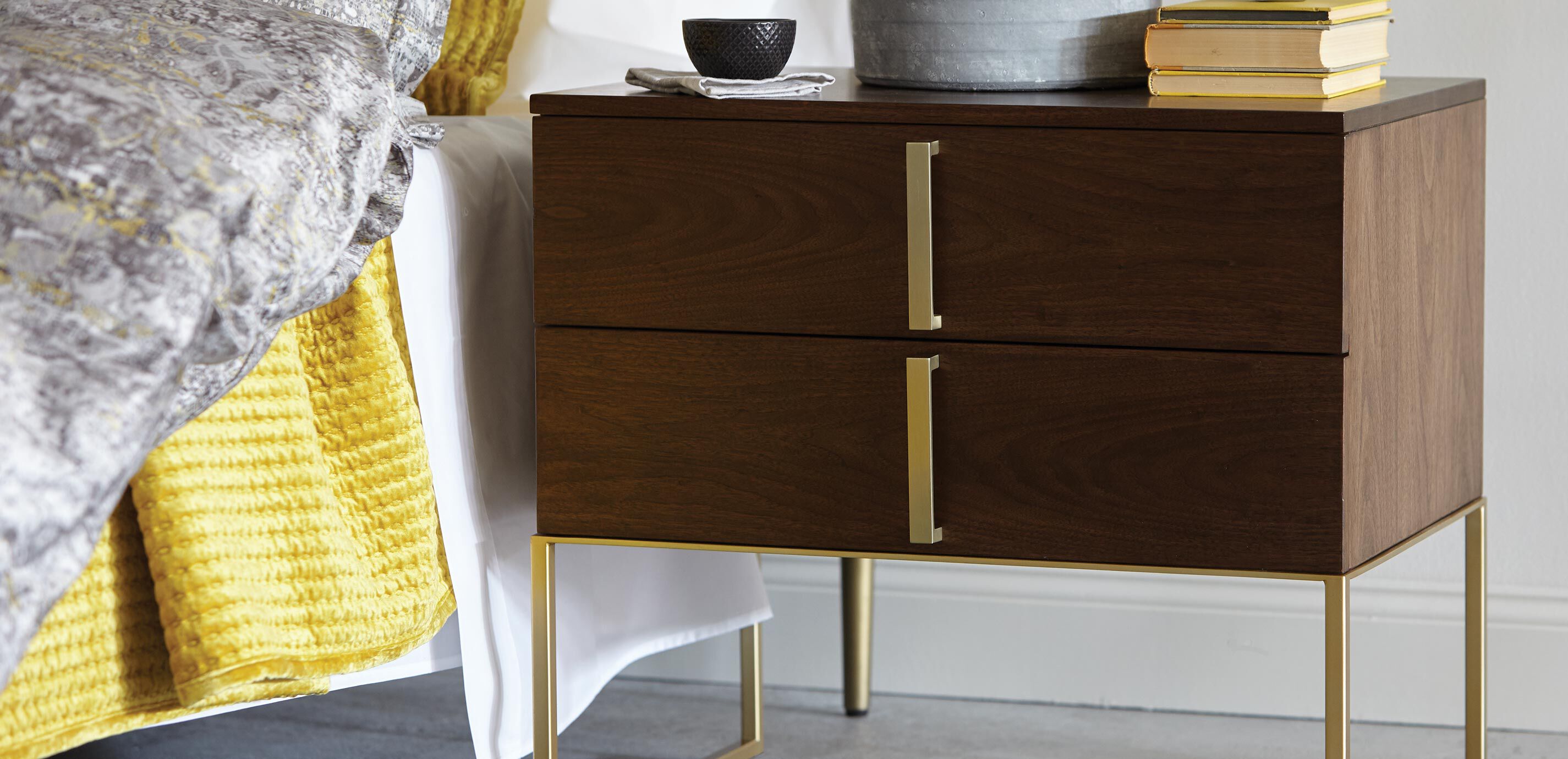 Montclaire Night Table_3