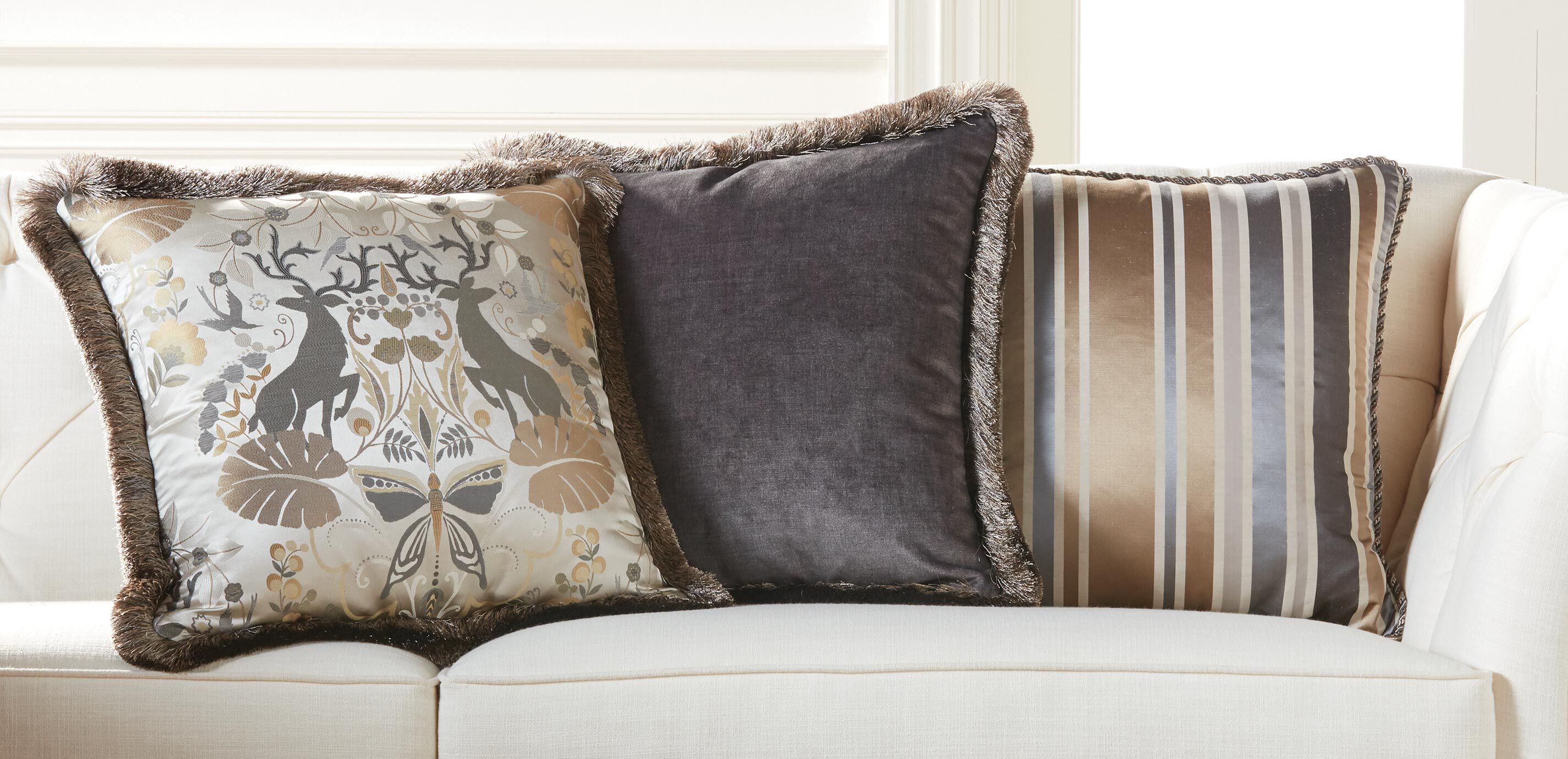 Flora and Fauna Jacquard Pillow_8