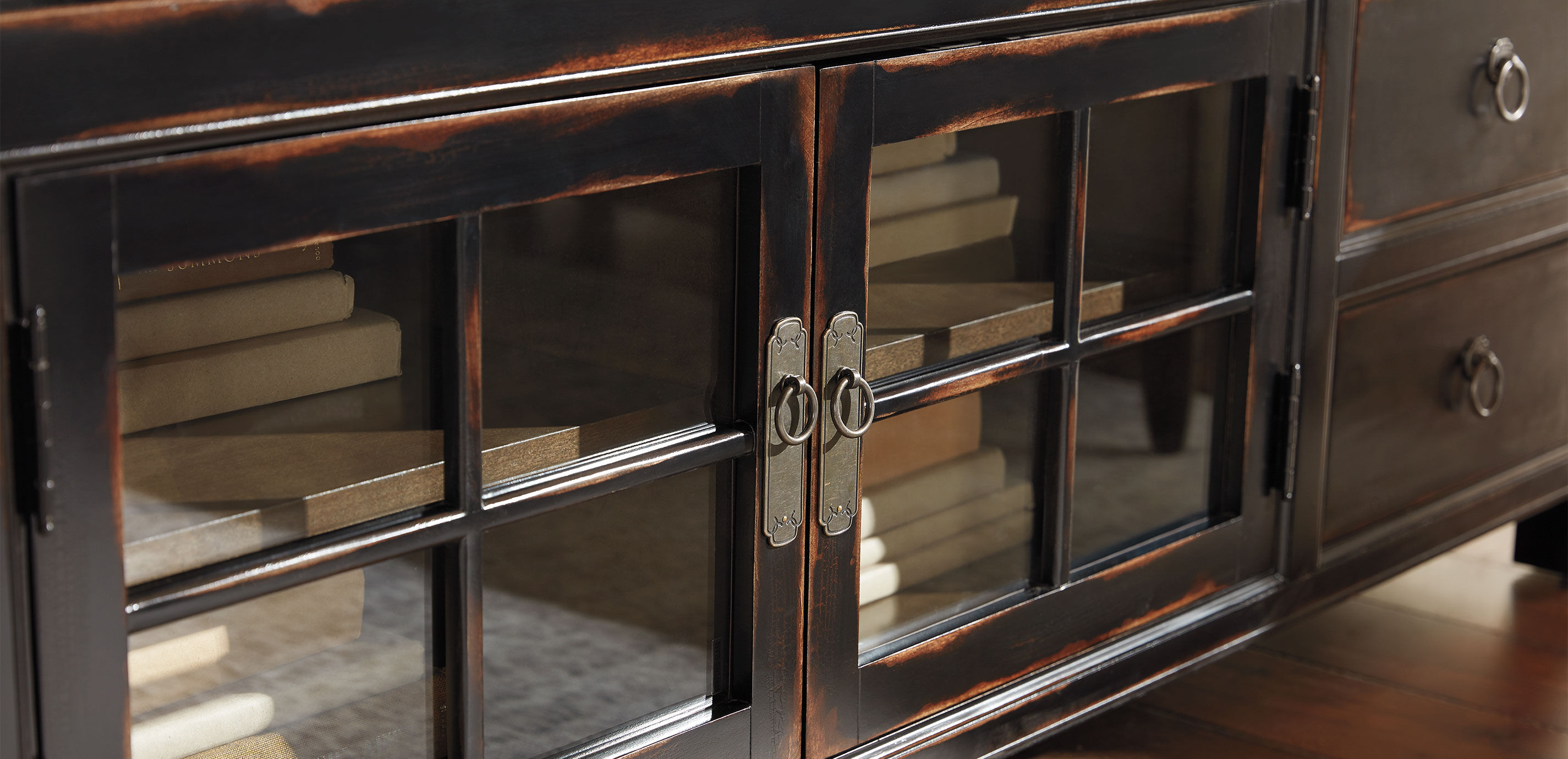 Aged Ember (305) Finish Sample_3