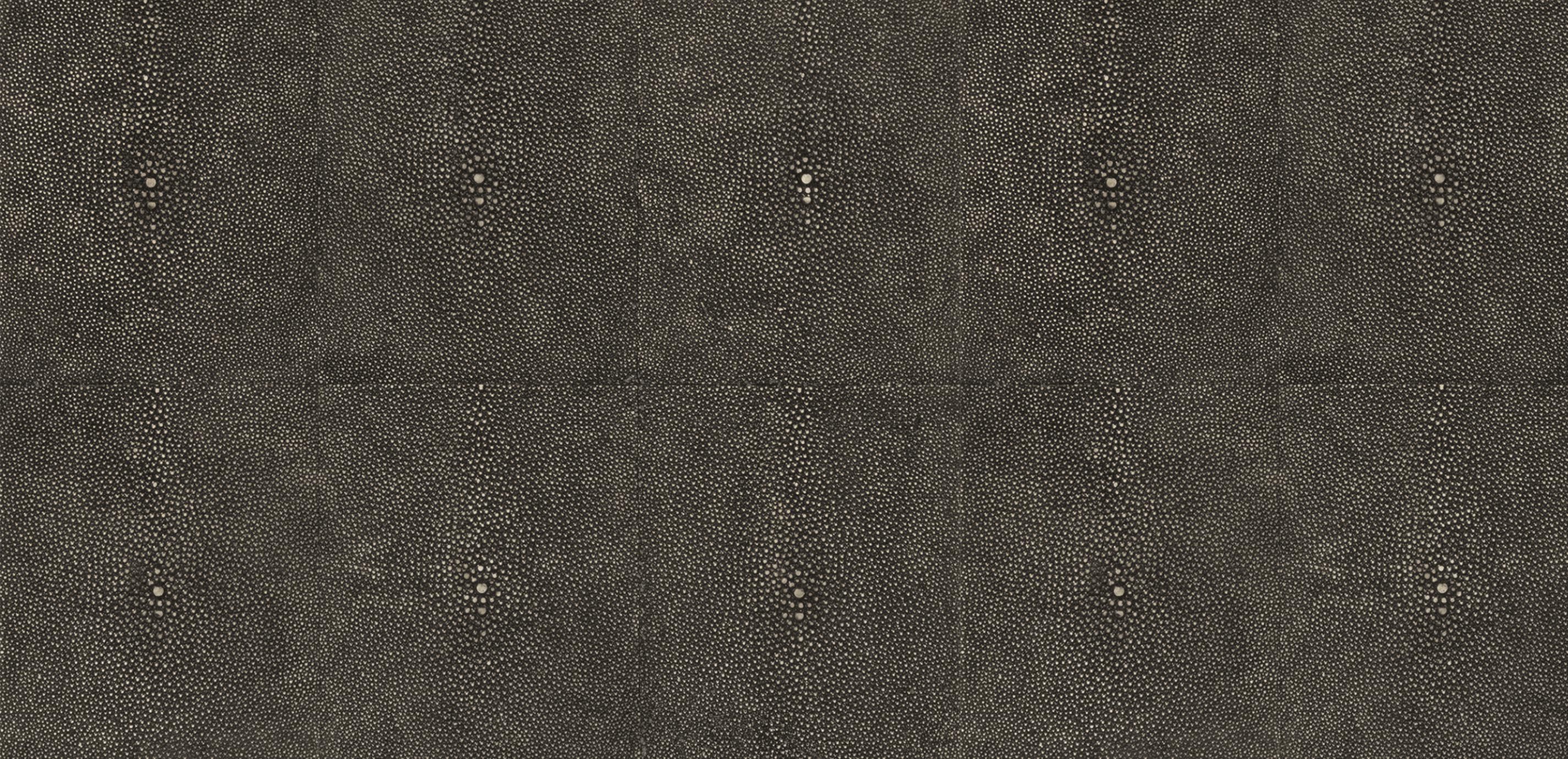 City Gray (527) Finish Sample